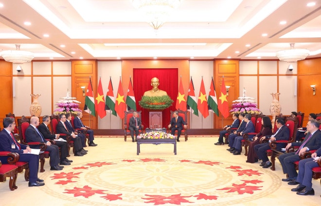 vna-potal-tong-bi-thu-to-lam-tiep-quoc-vuong-jordan-8403386-1.jpg