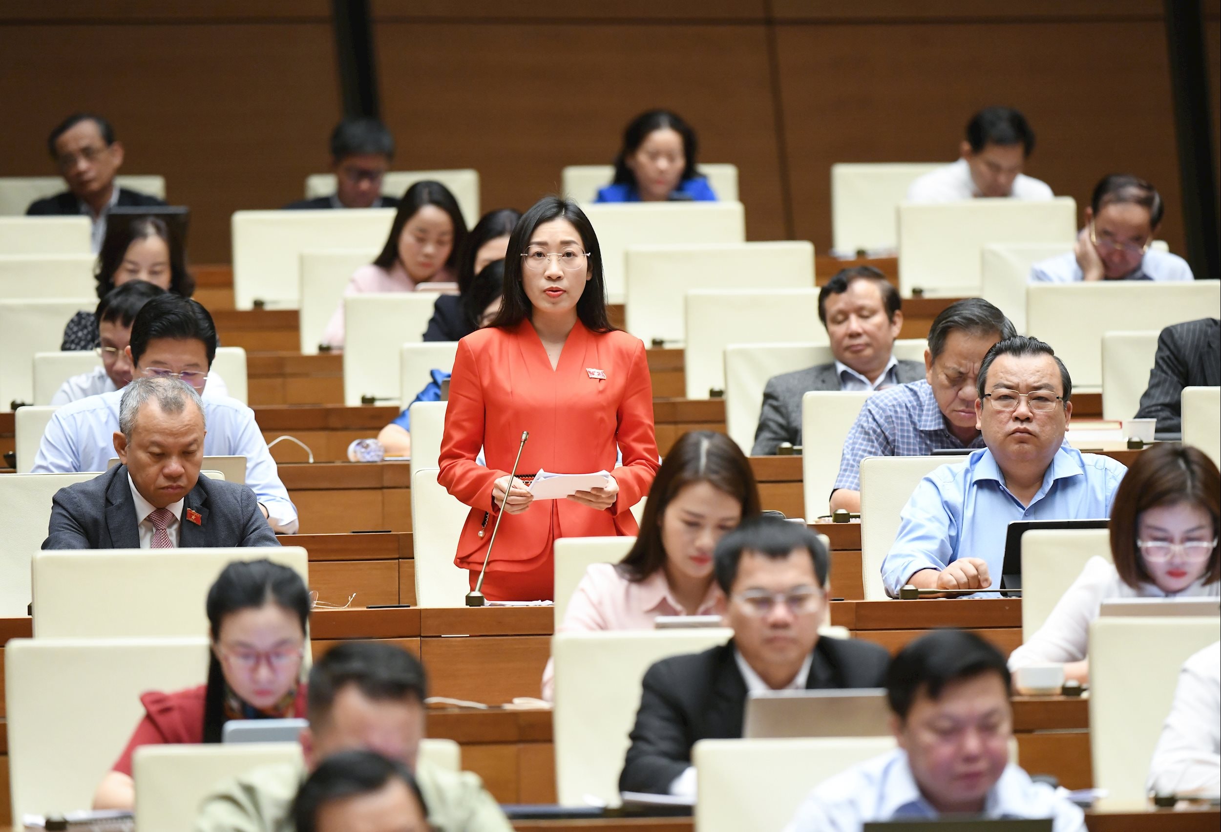 Đại biểu Hoàng Thị Thanh Thuý, đoàn Tây Ninh.2