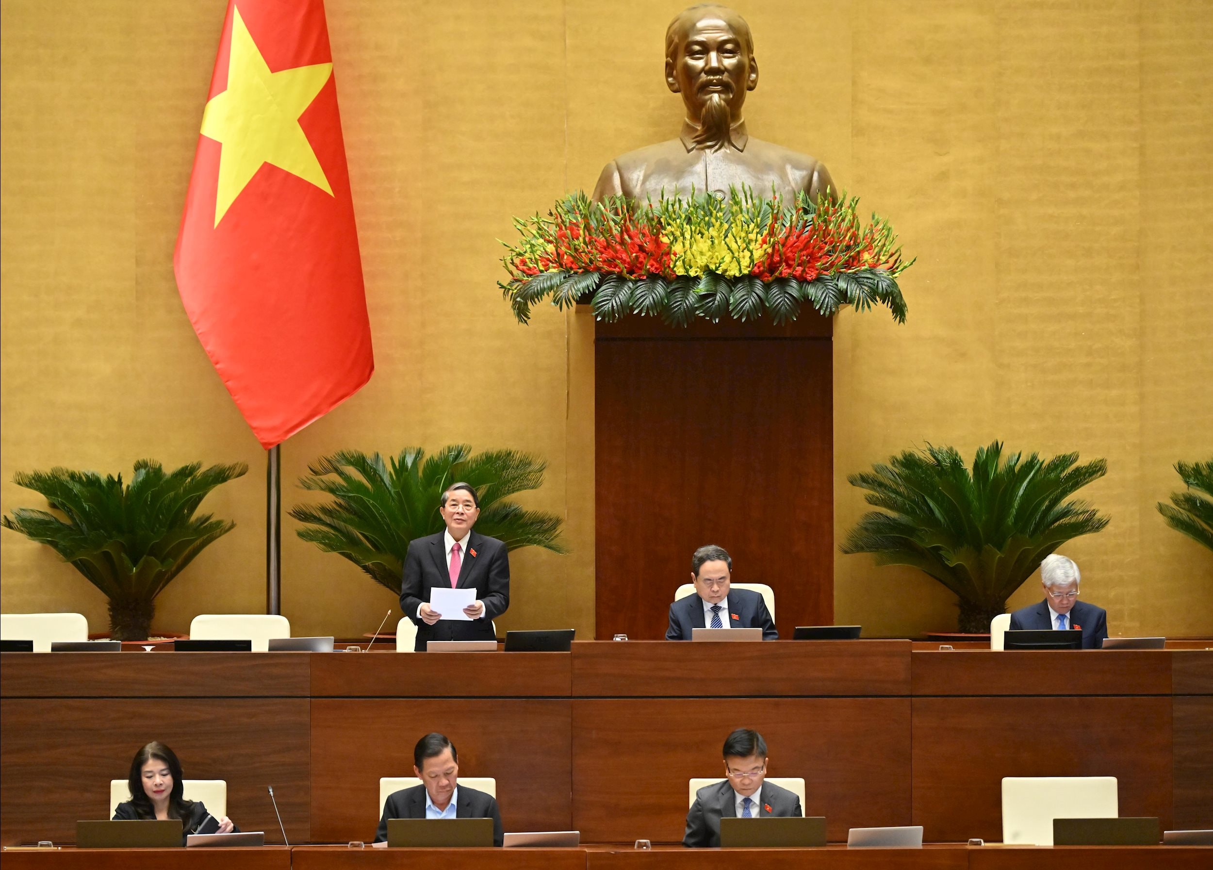 Phó Chủ tịch Quốc hội Nguyễn Đức Hải điều hành phiên họpVQK_0843