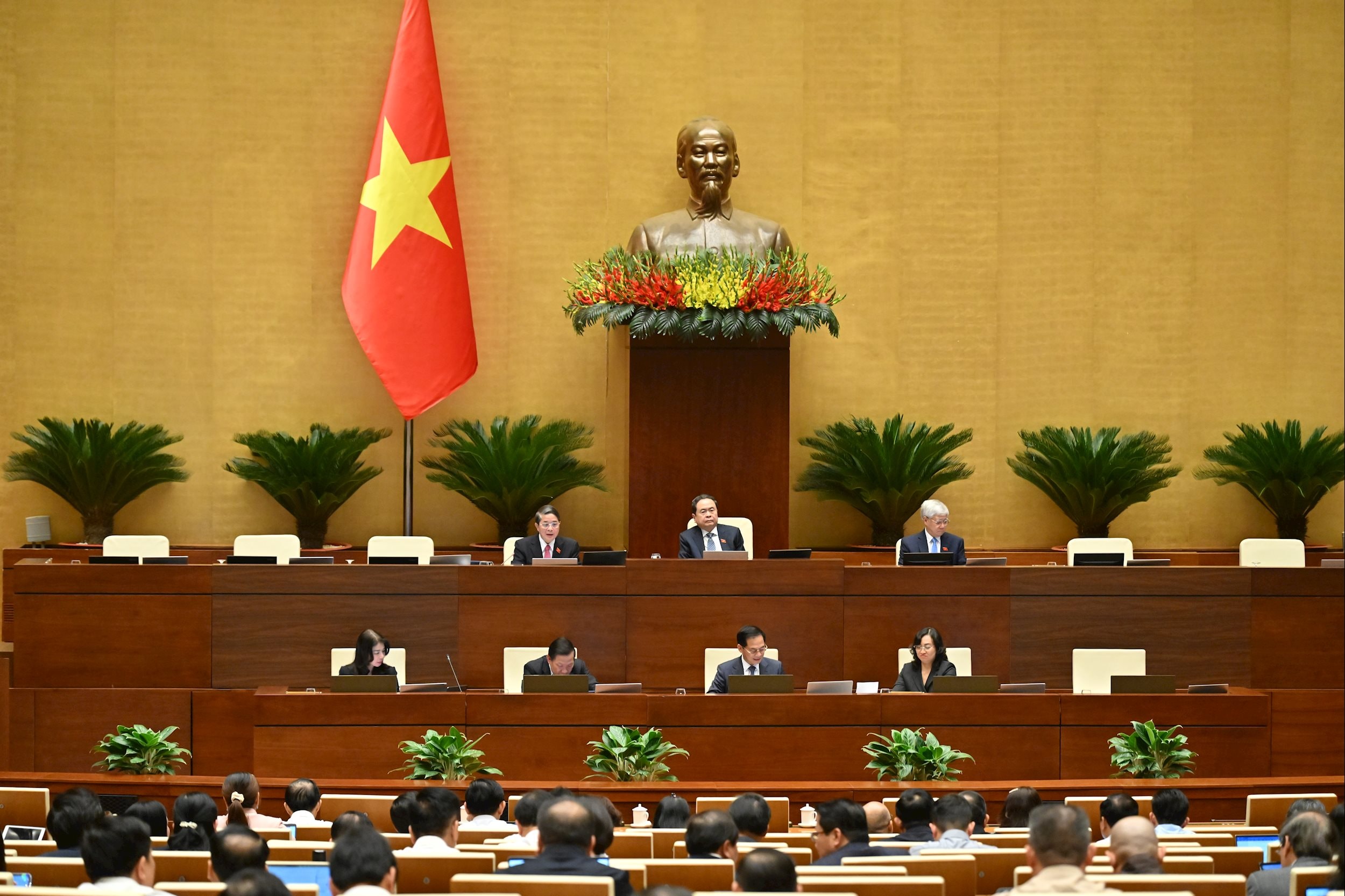 Toàn cảnh phiên họp