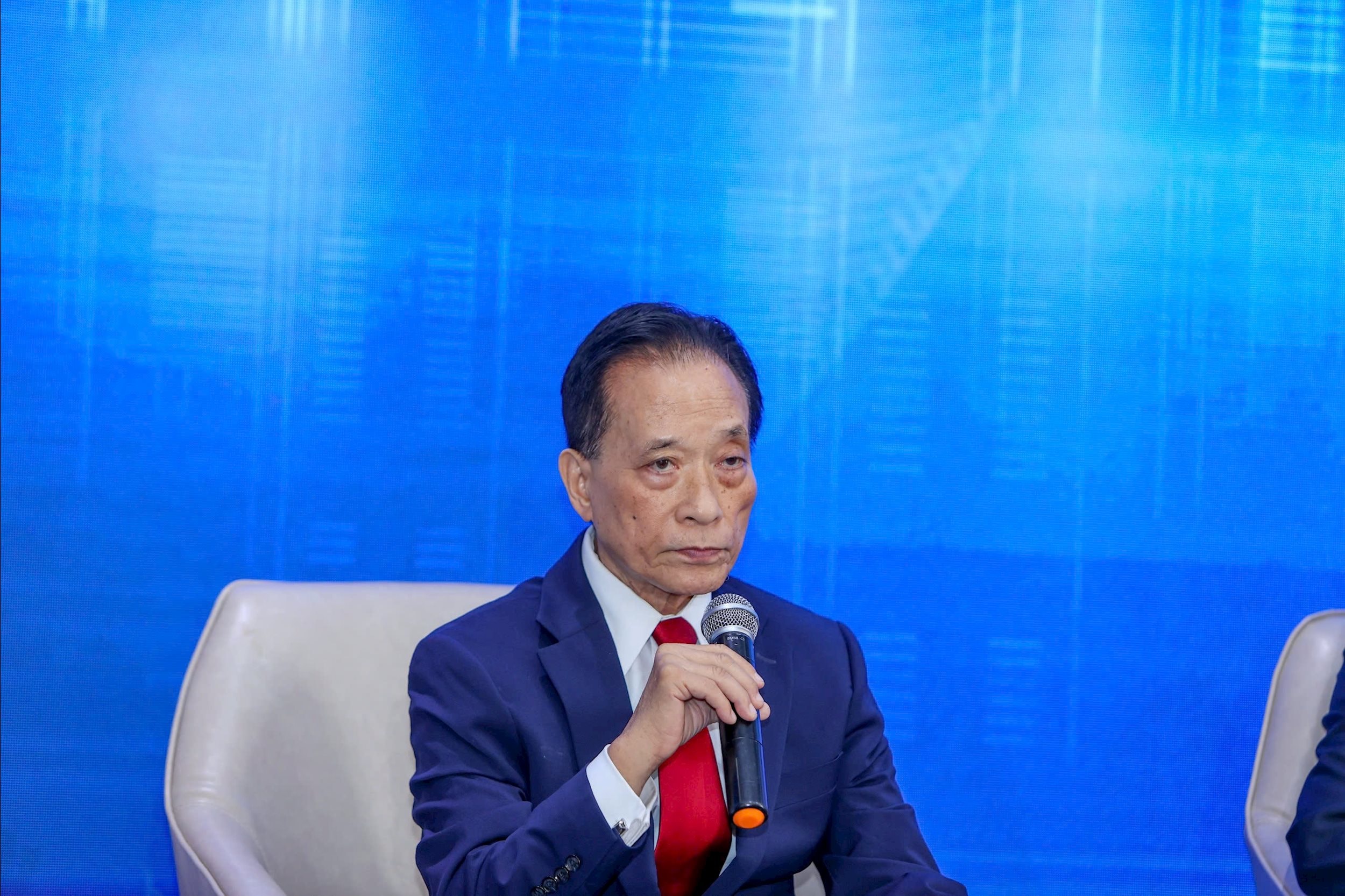 TS. Nguyễn Trí Hiếu