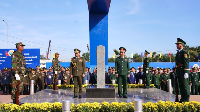 vna-potal-giao-luu-huu-nghi-quoc-phong-bien-gioi-viet-nam-campuchia-lan-thu-2-tai-campuchia-8407638.jpg