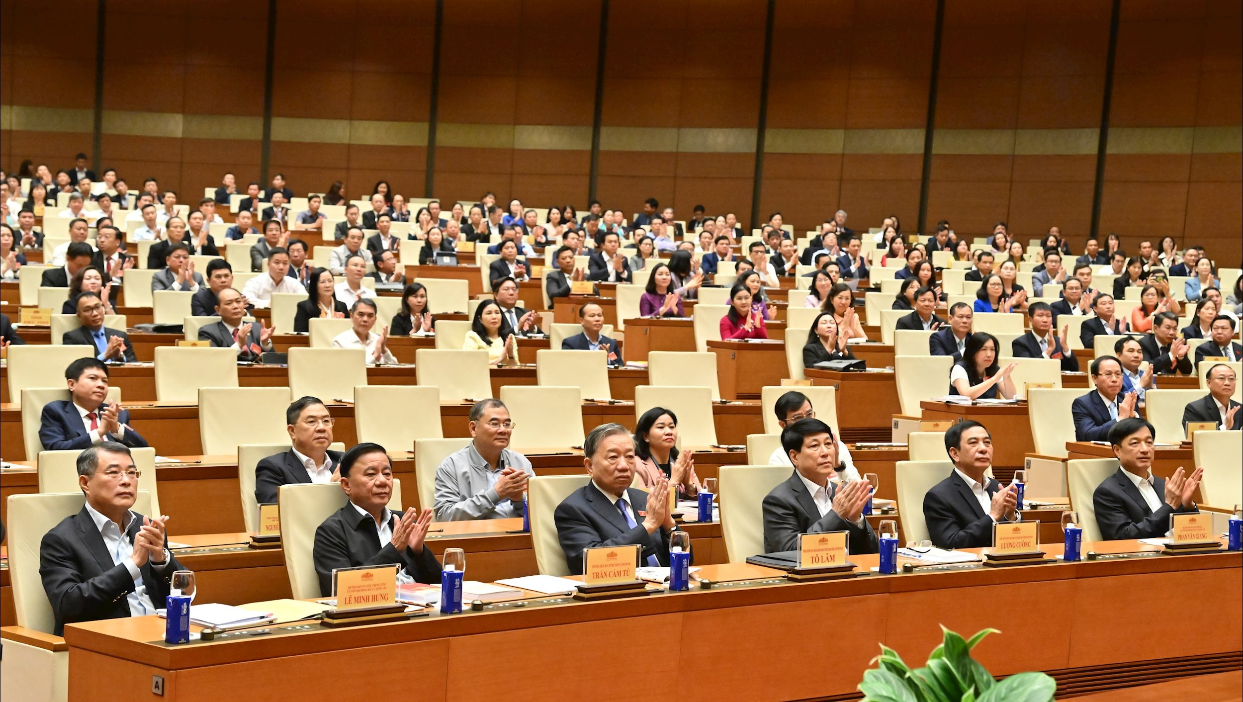 Lãnh đạo Đảng, Nhà nước dự Hội nghịVQK_1812