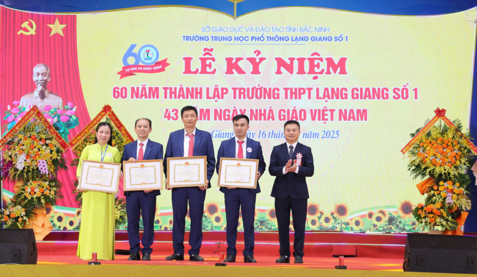 Ảnh chụp Màn hình 2025-11-17 lúc 11.09.16