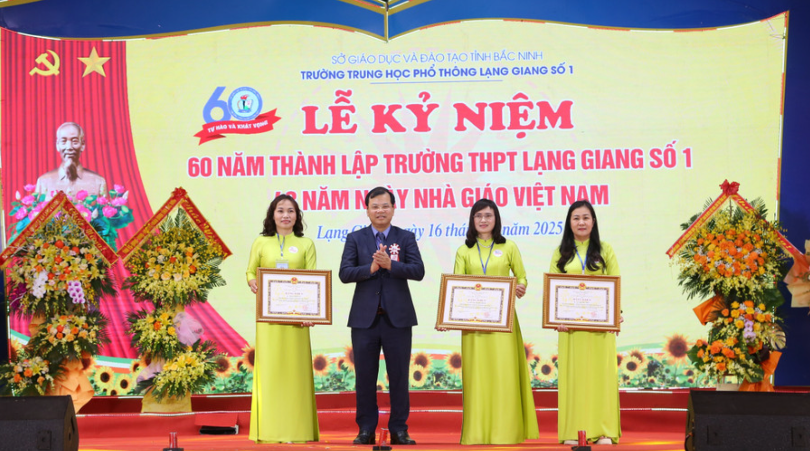 Ảnh chụp Màn hình 2025-11-17 lúc 11.10.02