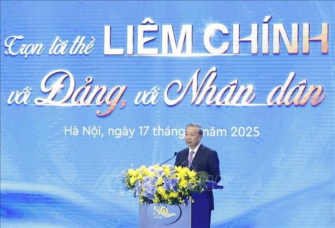 Party General Secretary To Lam speaks at the ceremony marking the 80th anniversary of the traditional day of Vietnam's inspection sector (November 23, 1945 – 2025) in Hanoi. (Photo: VNA)
