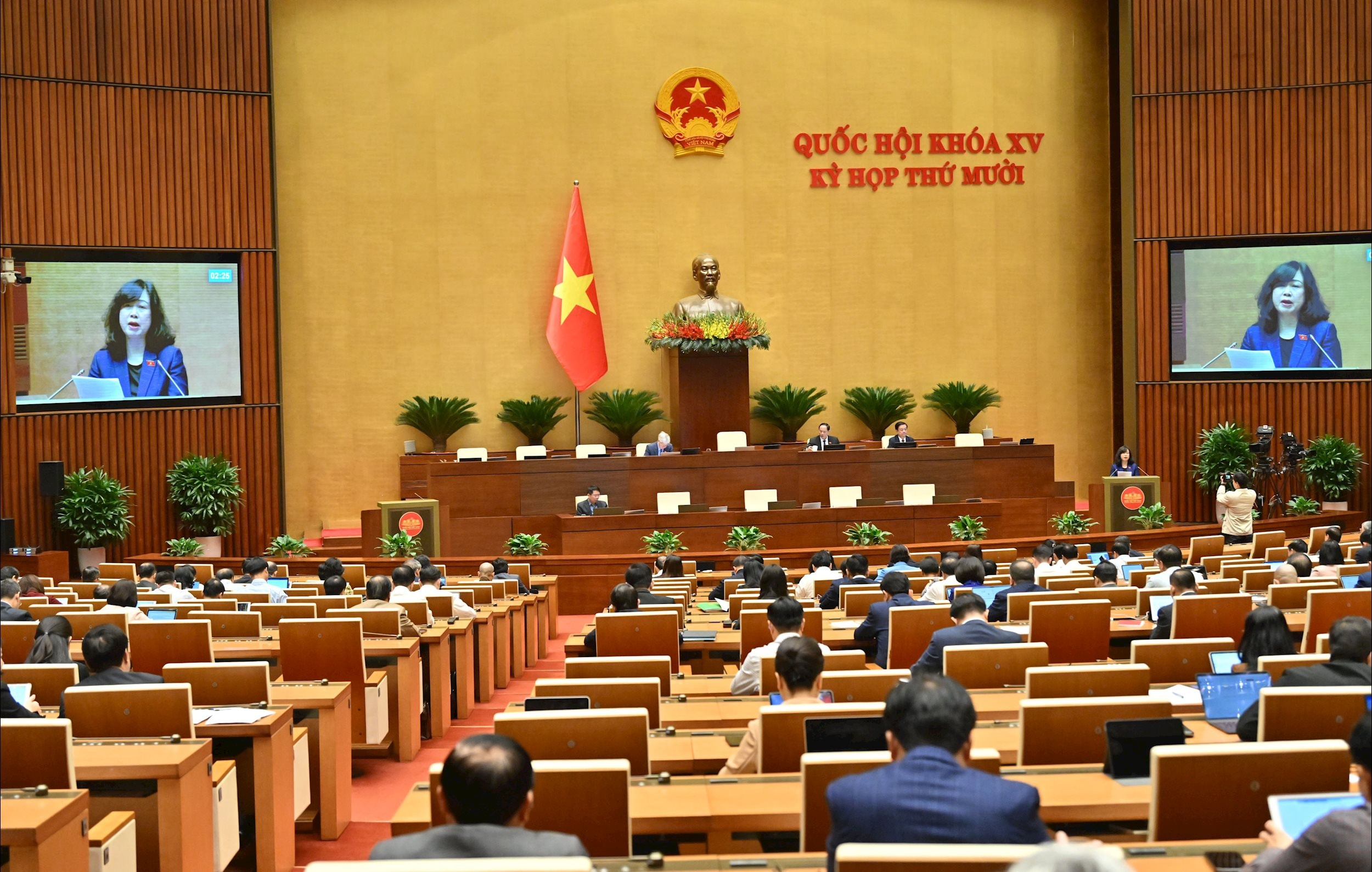 Bộ trưởng Bộ Y tế Đào Hồng LanVQK_2707