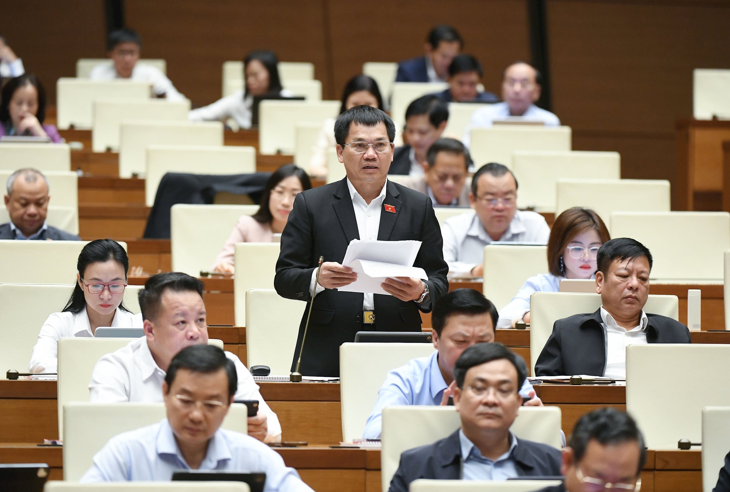 Đại biểu Dương Khắc Mai, đoàn Lâm Đồng