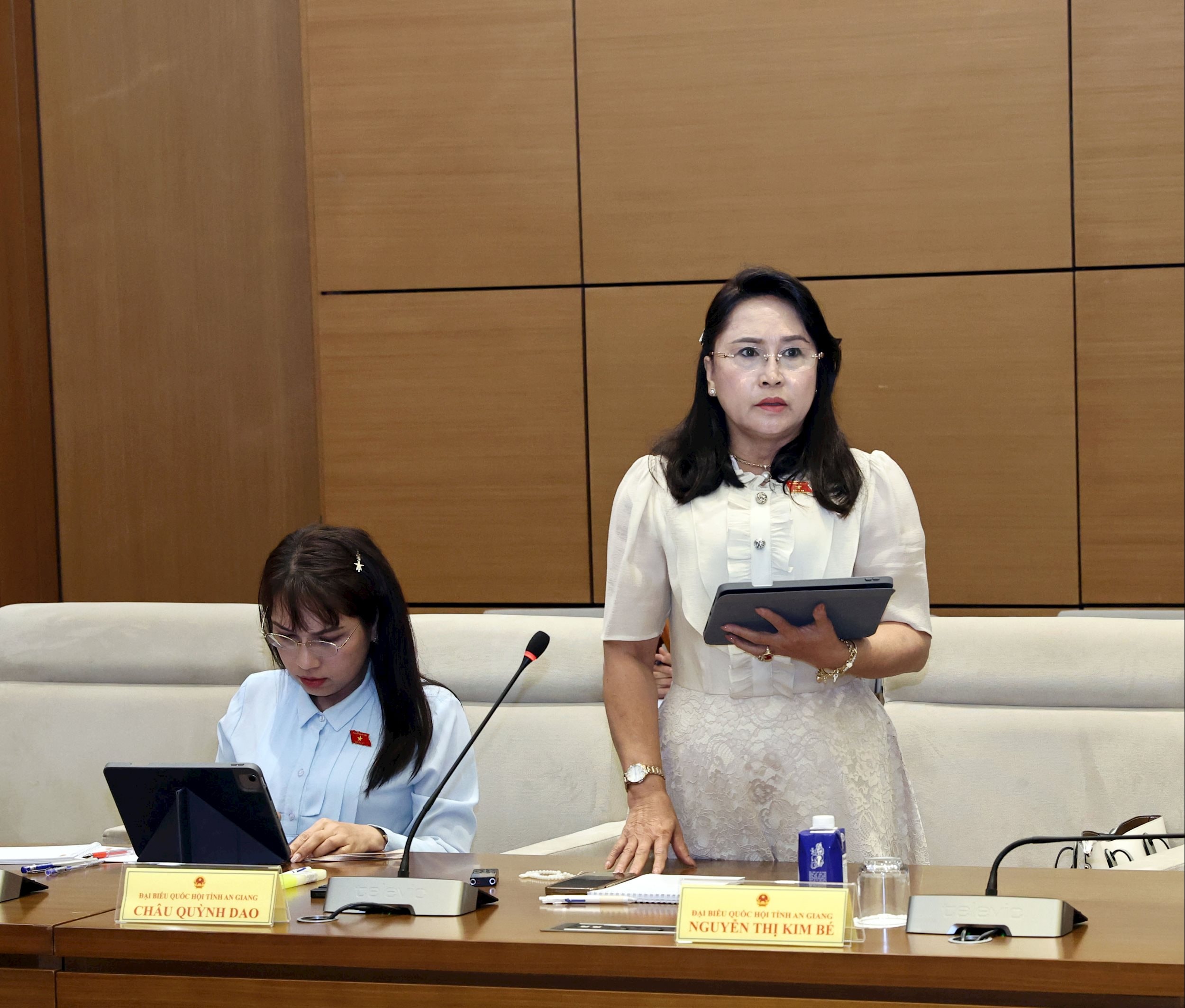 Promluvil delegát Národního shromáždění Nguyen Thi Kim Be (An Giang)