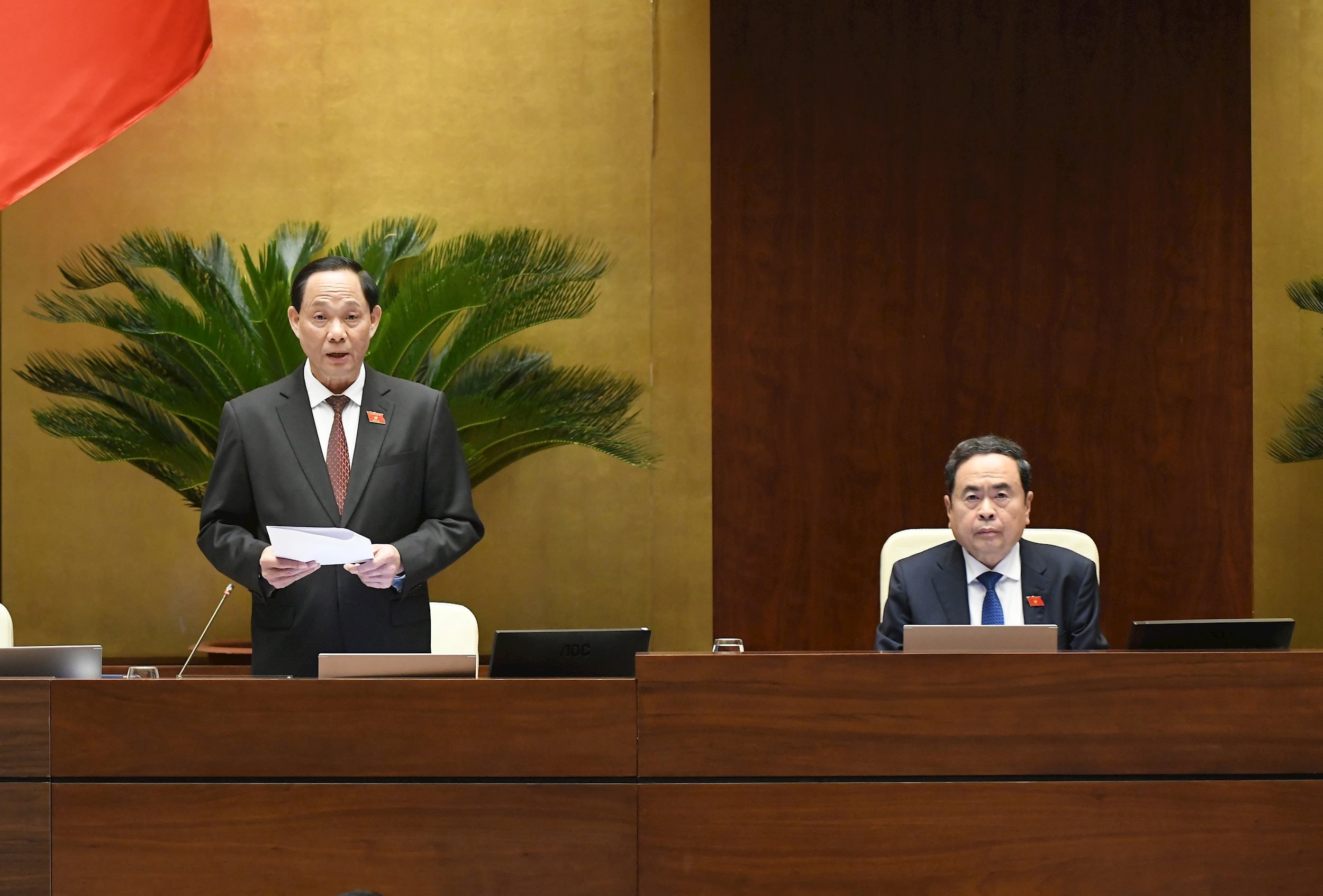 Phó chủ tịch QH, Thượng tướng Trần Quang Phương.2