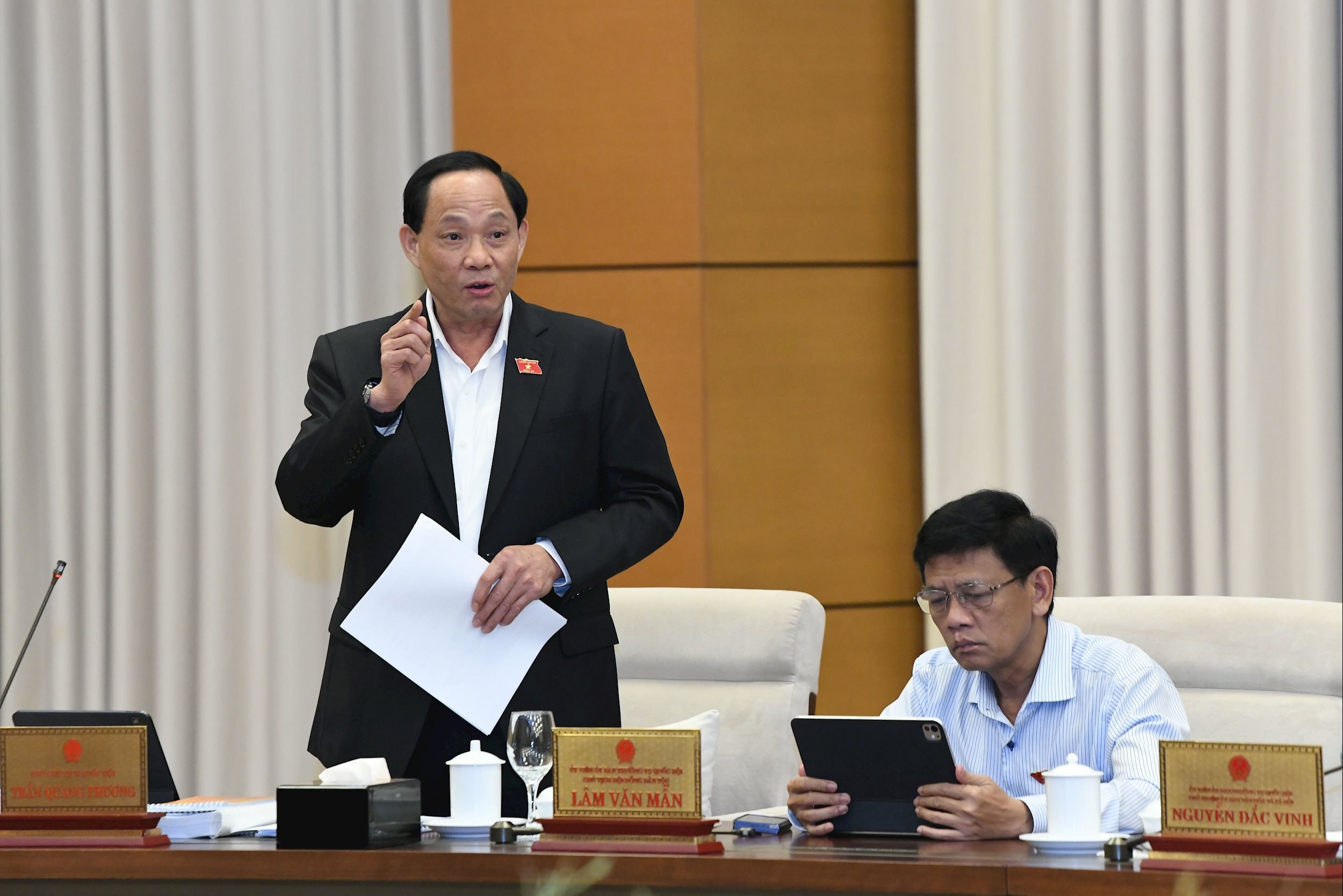 Phó chủ tịch QH, Thượng tướng Trần Quang Phương1