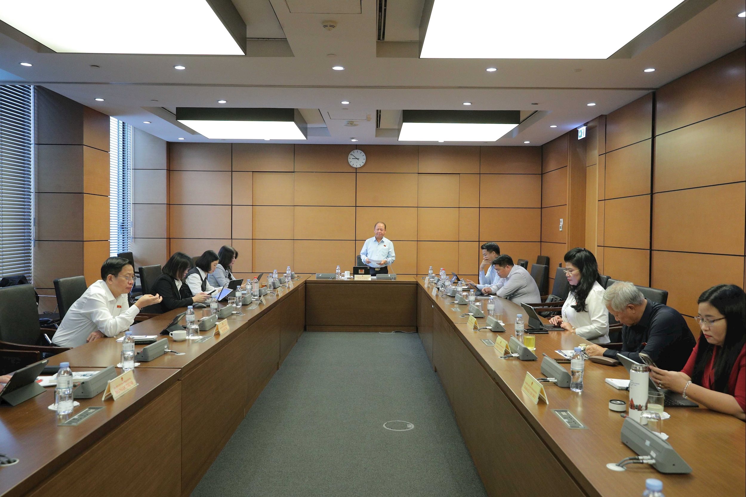 Grupp 4 (Lao Cai, Lai Chau, Khanh Hoa)