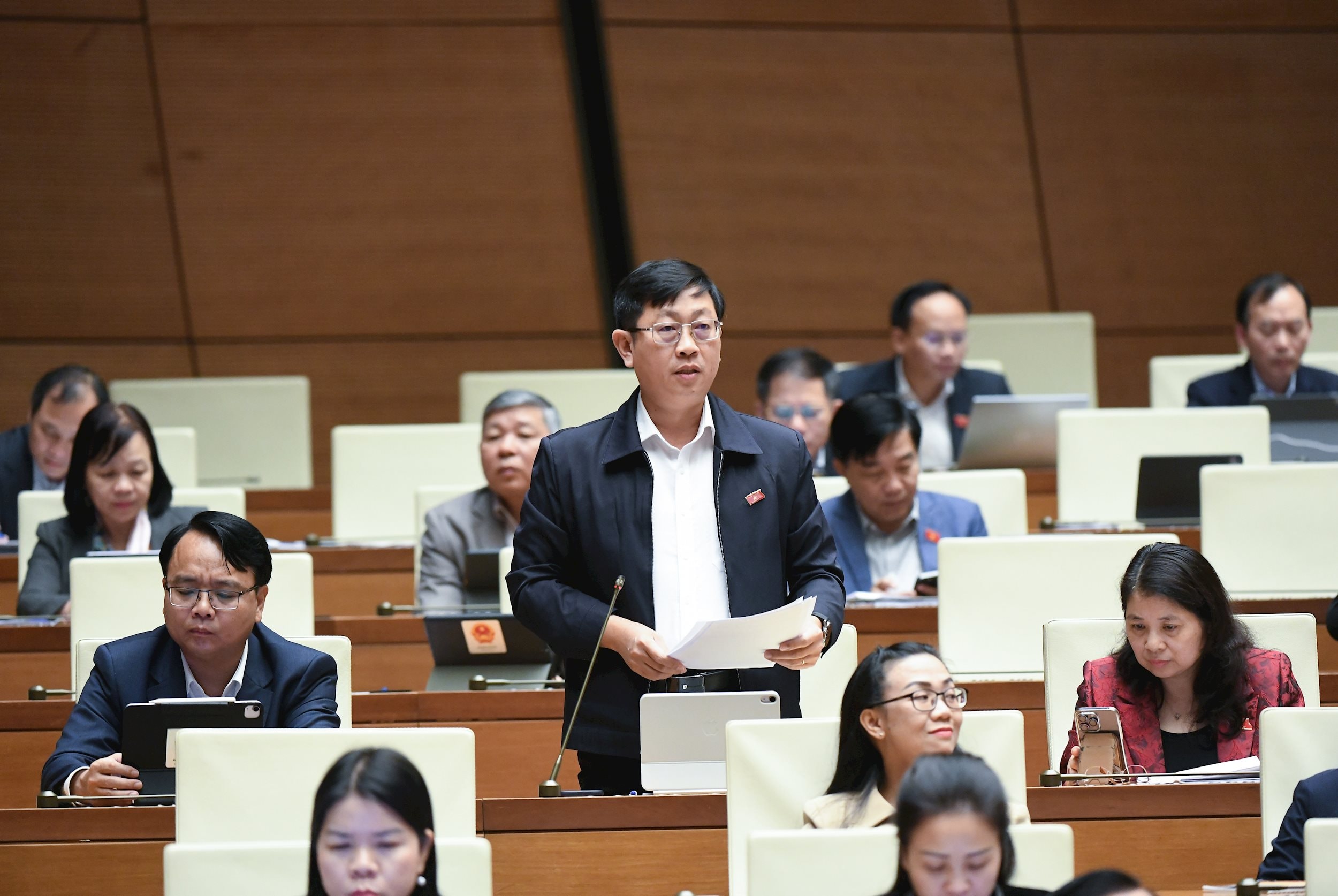 Đại biểu Nguyễn Hữu Thông, Đoàn Lâm Đồng.3