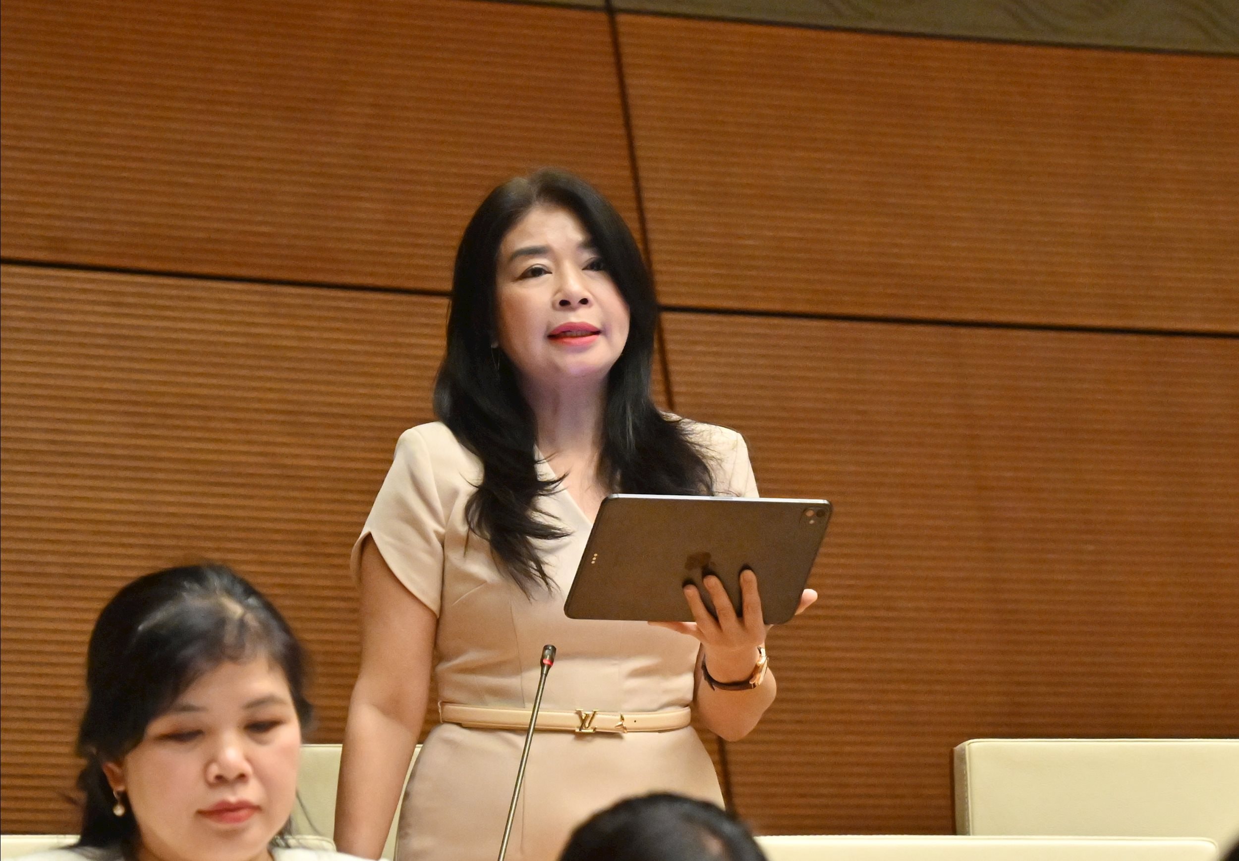 ĐBQH Lê Thu Hà (Lào Cai)VQK_3489