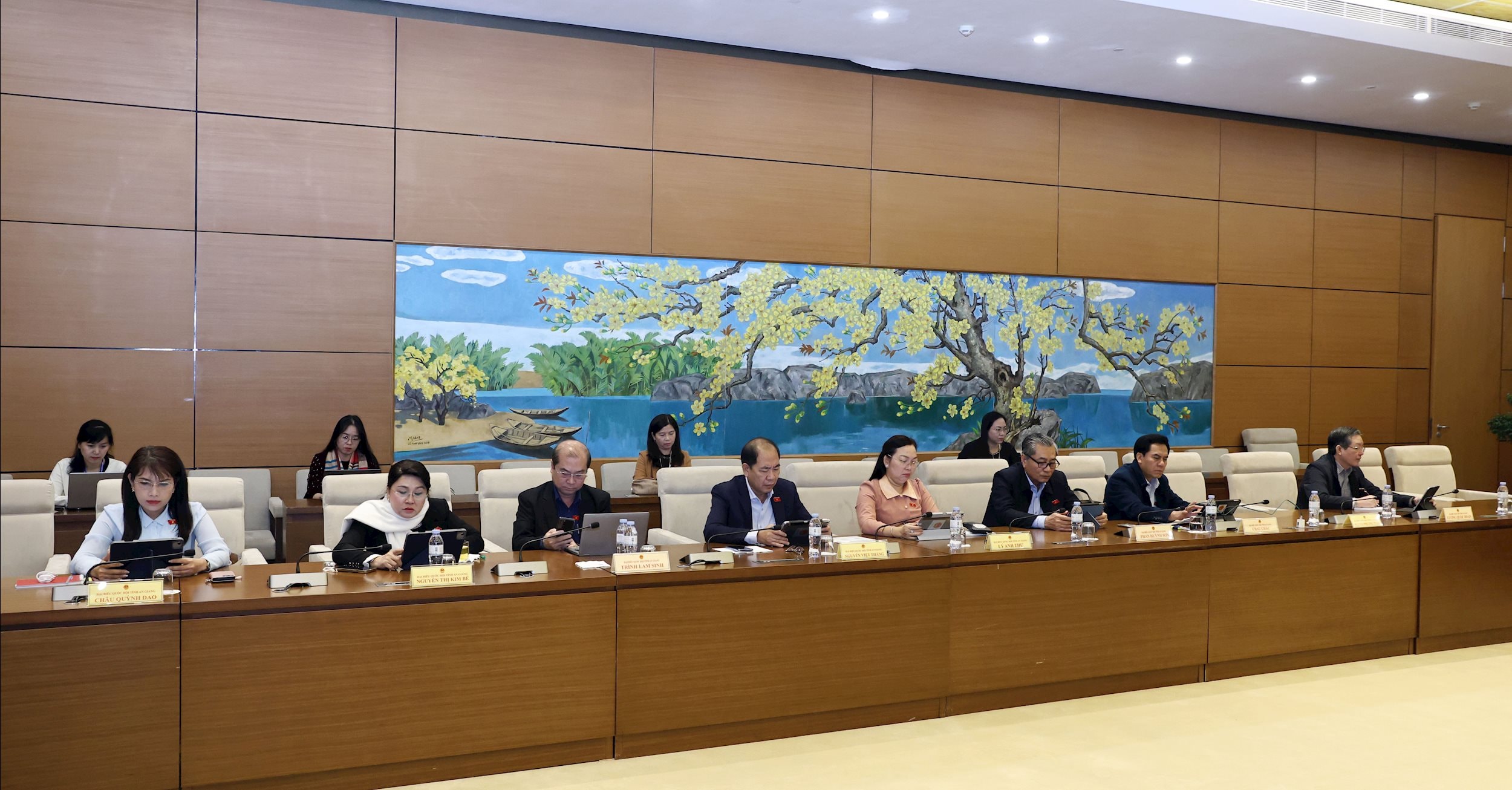 Delegáti účastnící se schůze Skupina 14