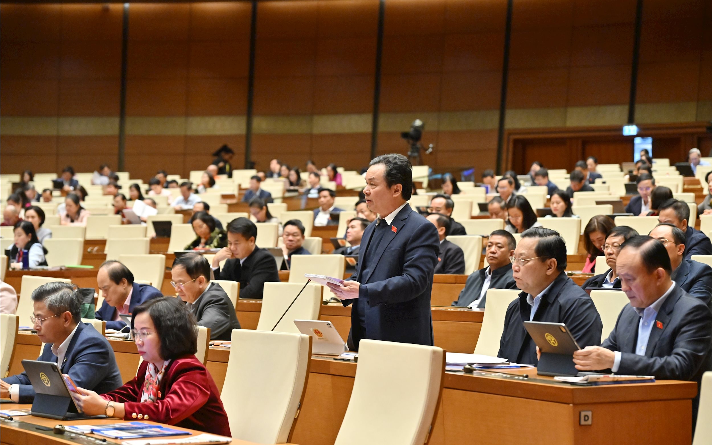 ĐBQH Hoàng Văn Cường (Hà Nội)VQK_4975