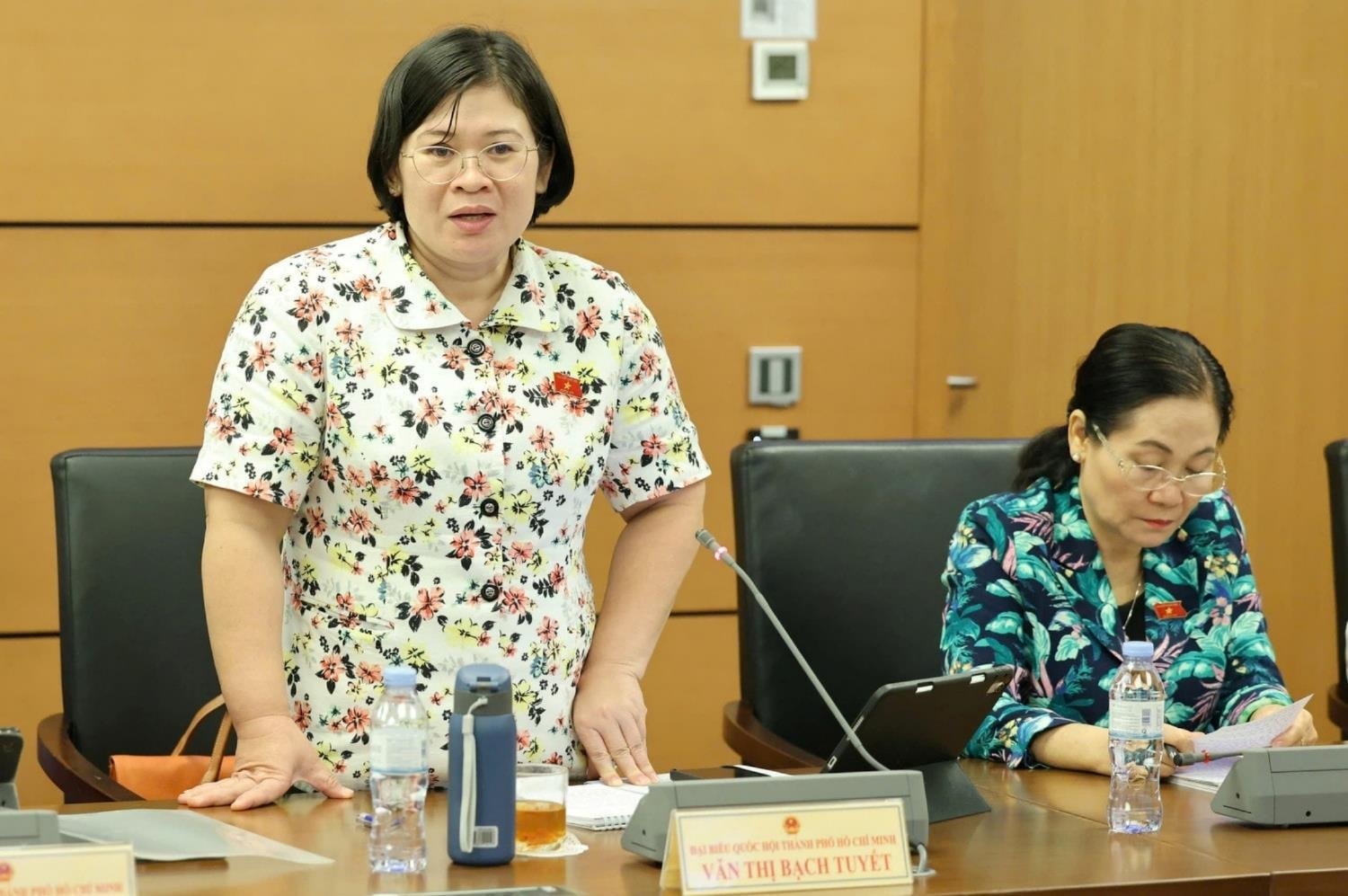 Vice-secretária do Comitê do Partido da Cidade, Van Thi Bach Tuyet