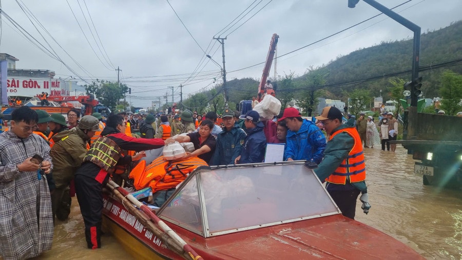 Thủ tướng Chính phủ chỉ đạo tập trung ứng phó lũ đặc biệt lớn tại Khánh Hòa, Đắk Lắk và Gia Lai. Ảnh P.V