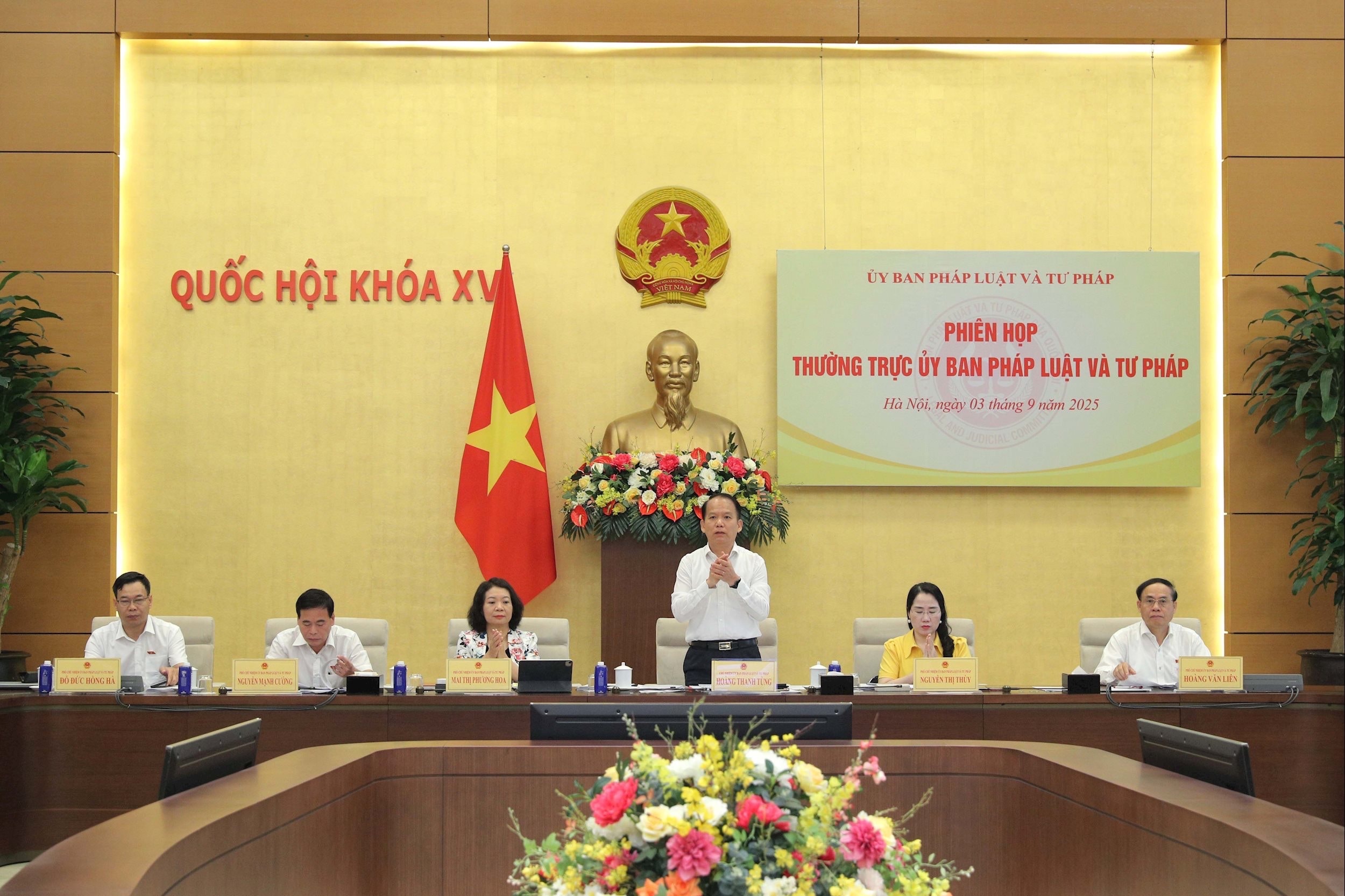 Постійне засідання Комітету з питань права та правосуддя 3 вересня 2025 року. Фото: Хо Лон