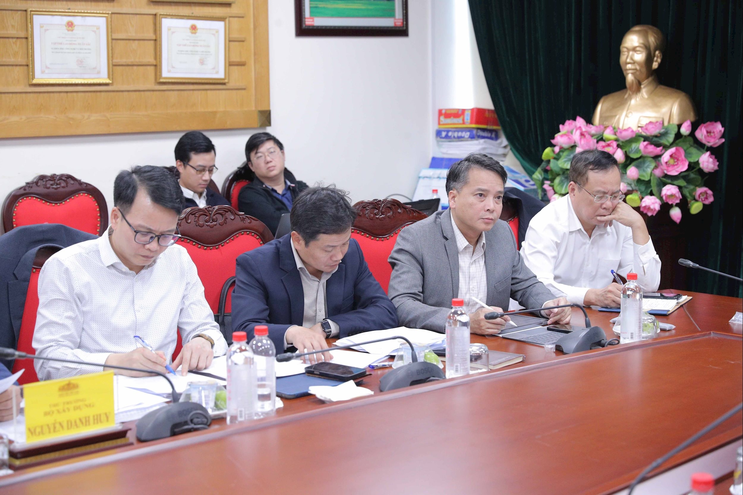 Aanwezige afgevaardigden