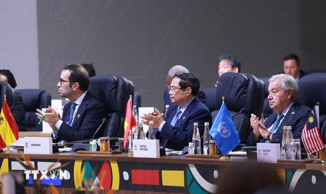 ttxvn-thu-tuong-phat-bieu-tai-phien-toan-the-hoi-nghi-thuong-dinh-g20-4.jpg