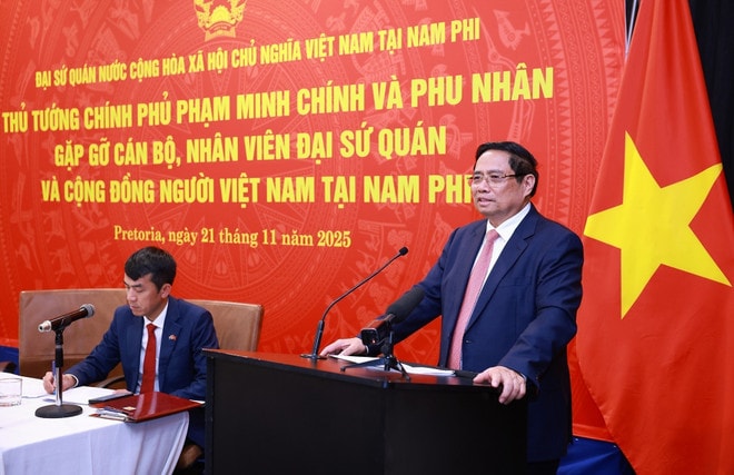 Thủ tướng Phạm Minh Chính phát biểu tại buổi gặp cán bộ, nhân viên Đại sứ quán và cộng đồng người Việt Nam tại Nam Phi. (Ảnh: Dương Giang/TTXVN) thu-tuong-gap-can-bo-dai-su-quan-va-cong-dong-nguoi-viet-nam-tai-nam-phi5.jpg