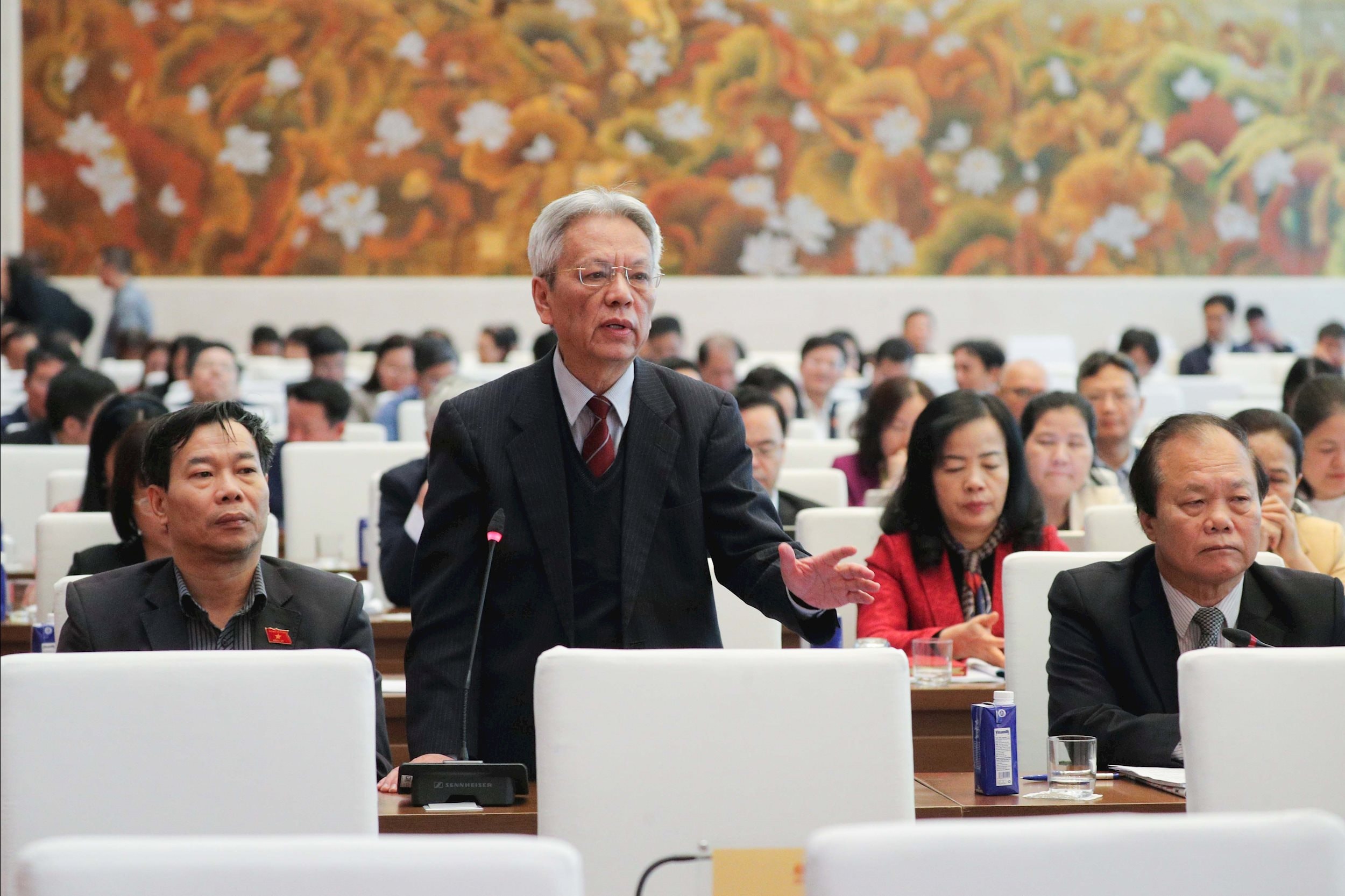 បណ្ឌិត ង្វៀន ស៊ីយុង ១