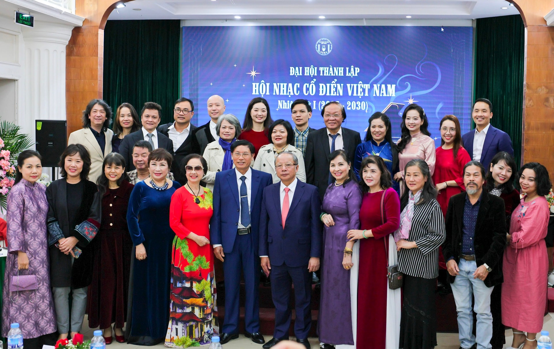 bch-cung-cac-dai-bieu.jpeg