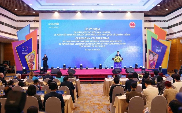 A view of the ceremony in Hanoi on November 26. (Photo: VNA)
