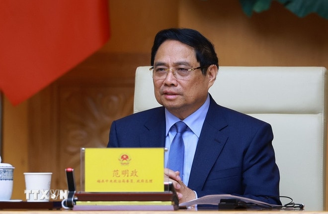 ttxvn-2711-thu-tuong-dan-toc-choang.jpg