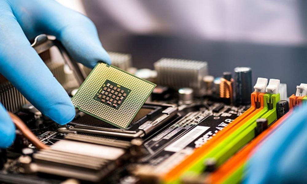 Sản lượng chip của Việt Nam có thể giúp giảm bớt tình trạng thiếu hụt trên toàn cầu và khu vực...