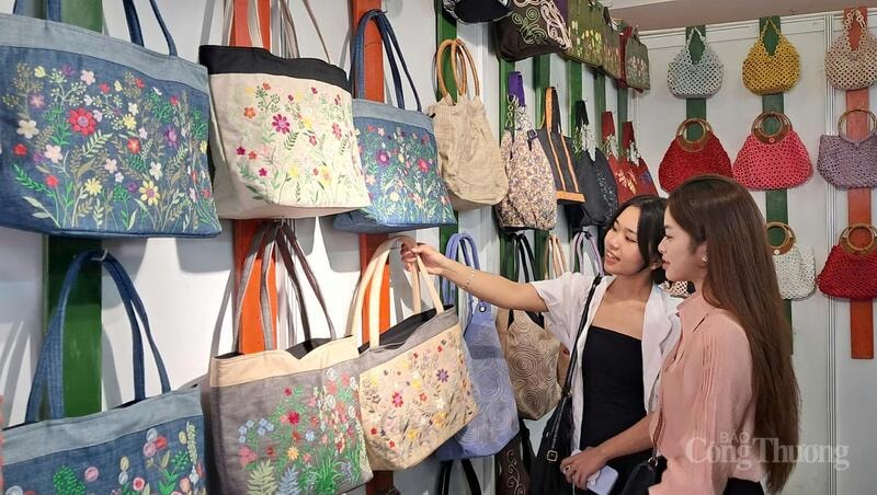 z7098344317602b45cbd53e87cd7fd881144a651beebbd-08321791 (1)