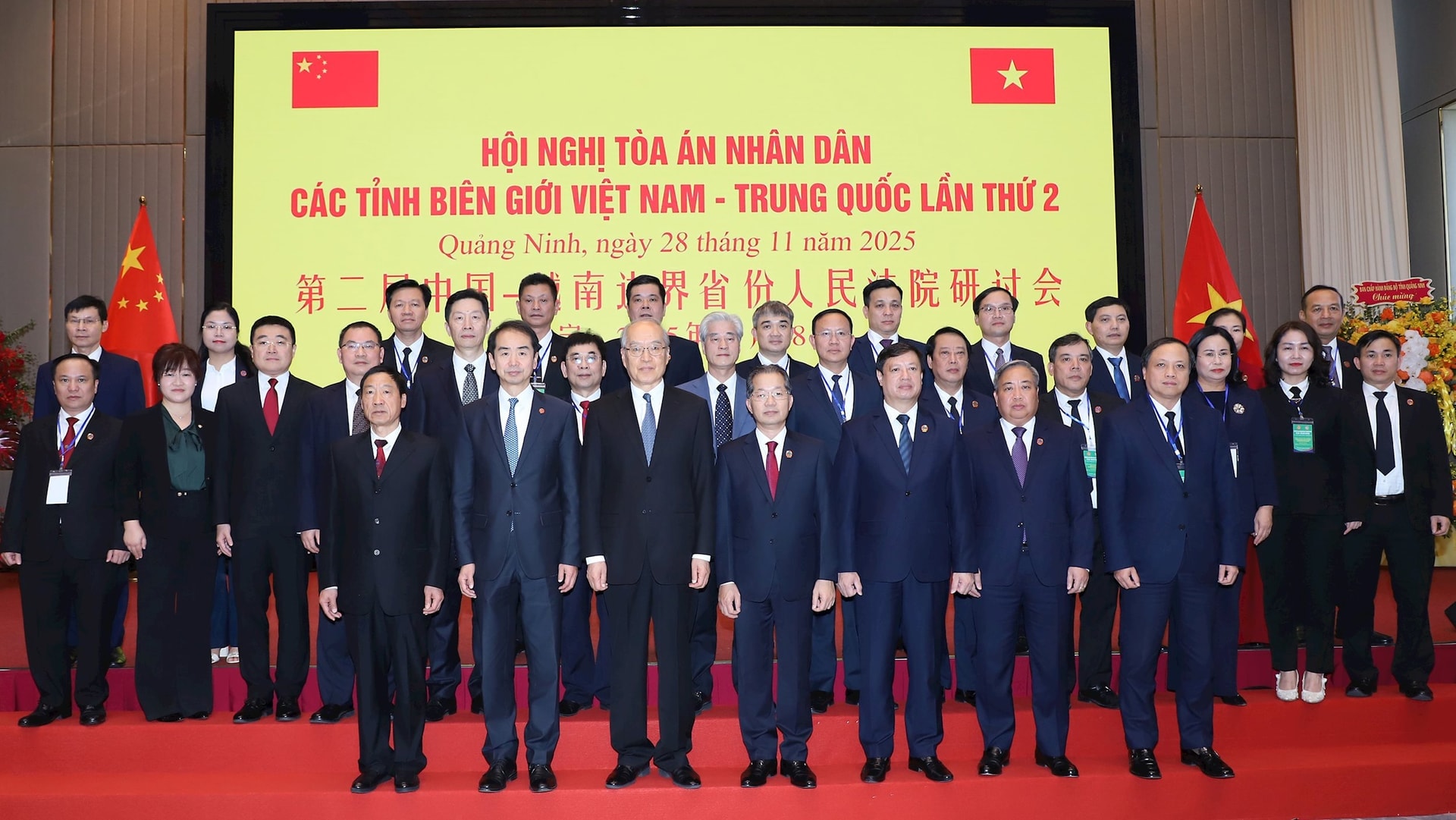 vn-tr-toa-an-bien-gioi-20-.jpg
