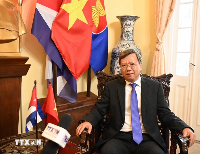 ttxvn-dai-su-le-quang-long.jpg