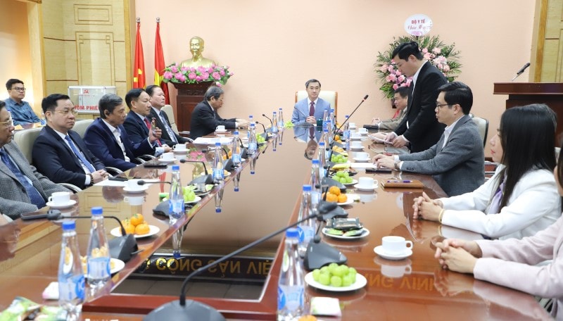 Quang canh le ky ket (1)