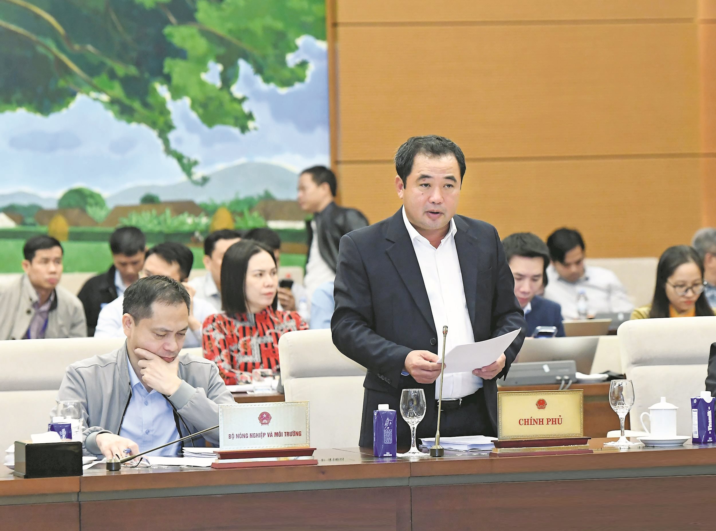 bo-truong-bo-nong-nghiep-va-moi-truong-tran-duc-thang.2.jpg