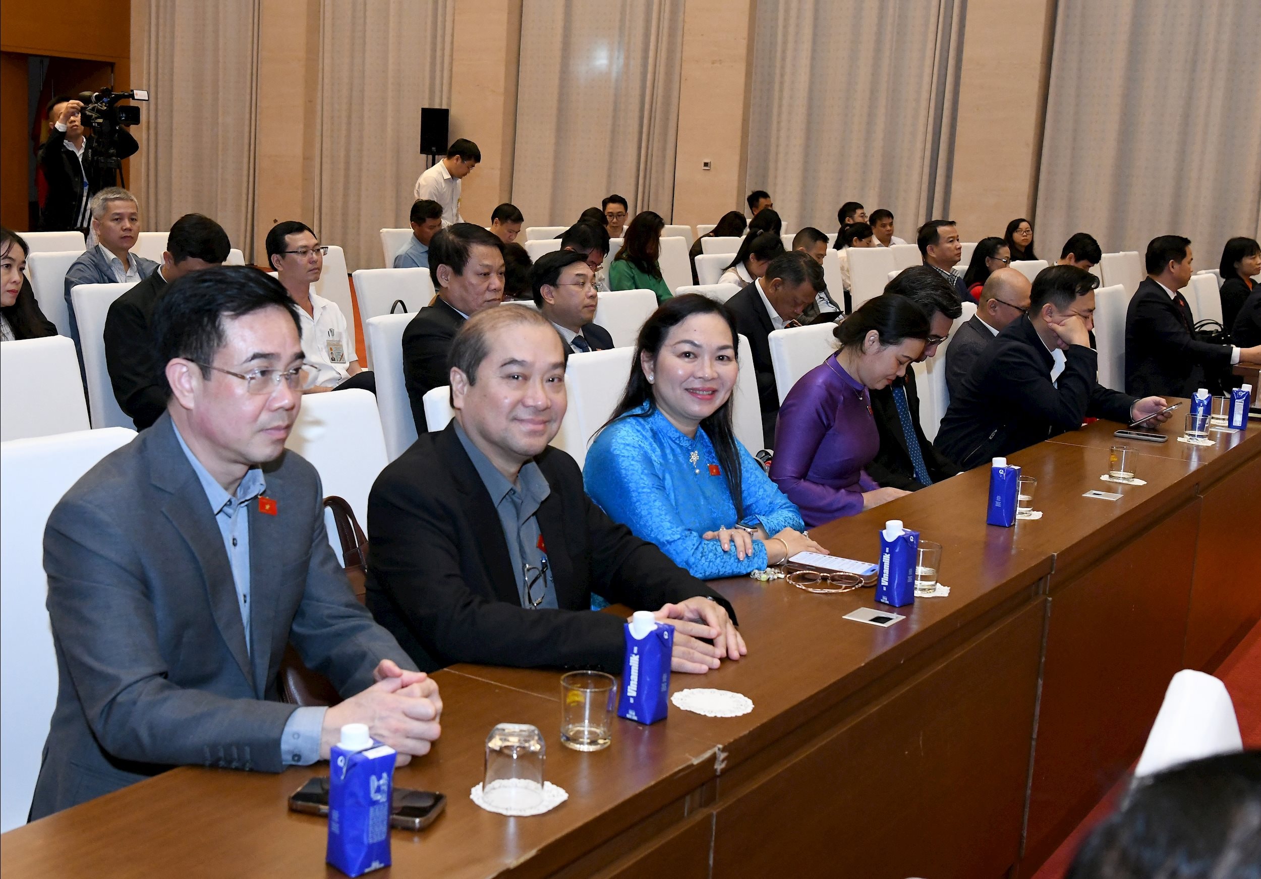 ប្រតិភូចូលរួមសន្និសីទ។១