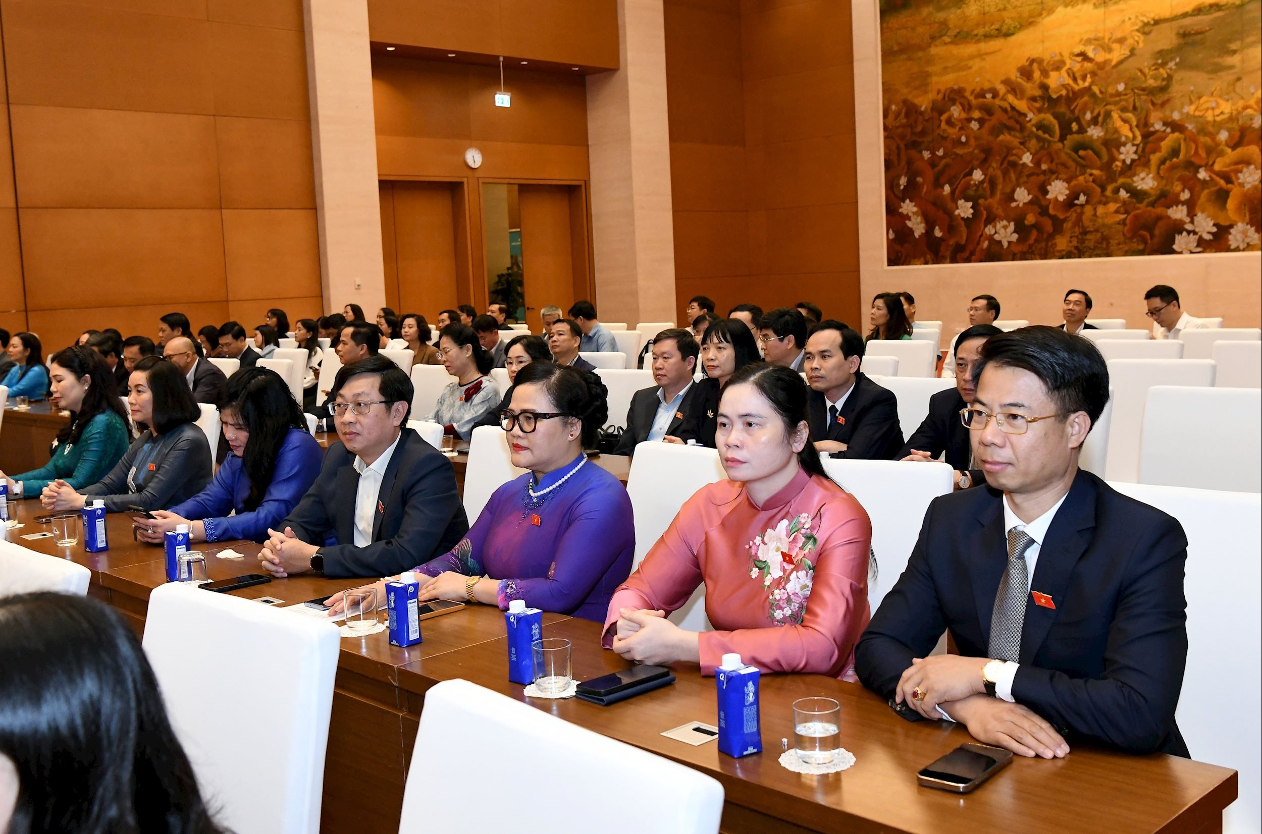 ប្រតិភូសន្និសីទ.៥