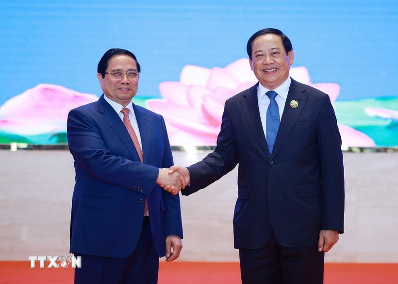 Thủ tướng Phạm Minh Chính và Thủ tướng Lào Sonexay Siphandone đồng chủ trì Kỳ họp lần thứ 48 Ủy ban liên Chính phủ về hợp tác song phương Việt Nam-Lào. (Ảnh: Dương Giang/TTXVN)