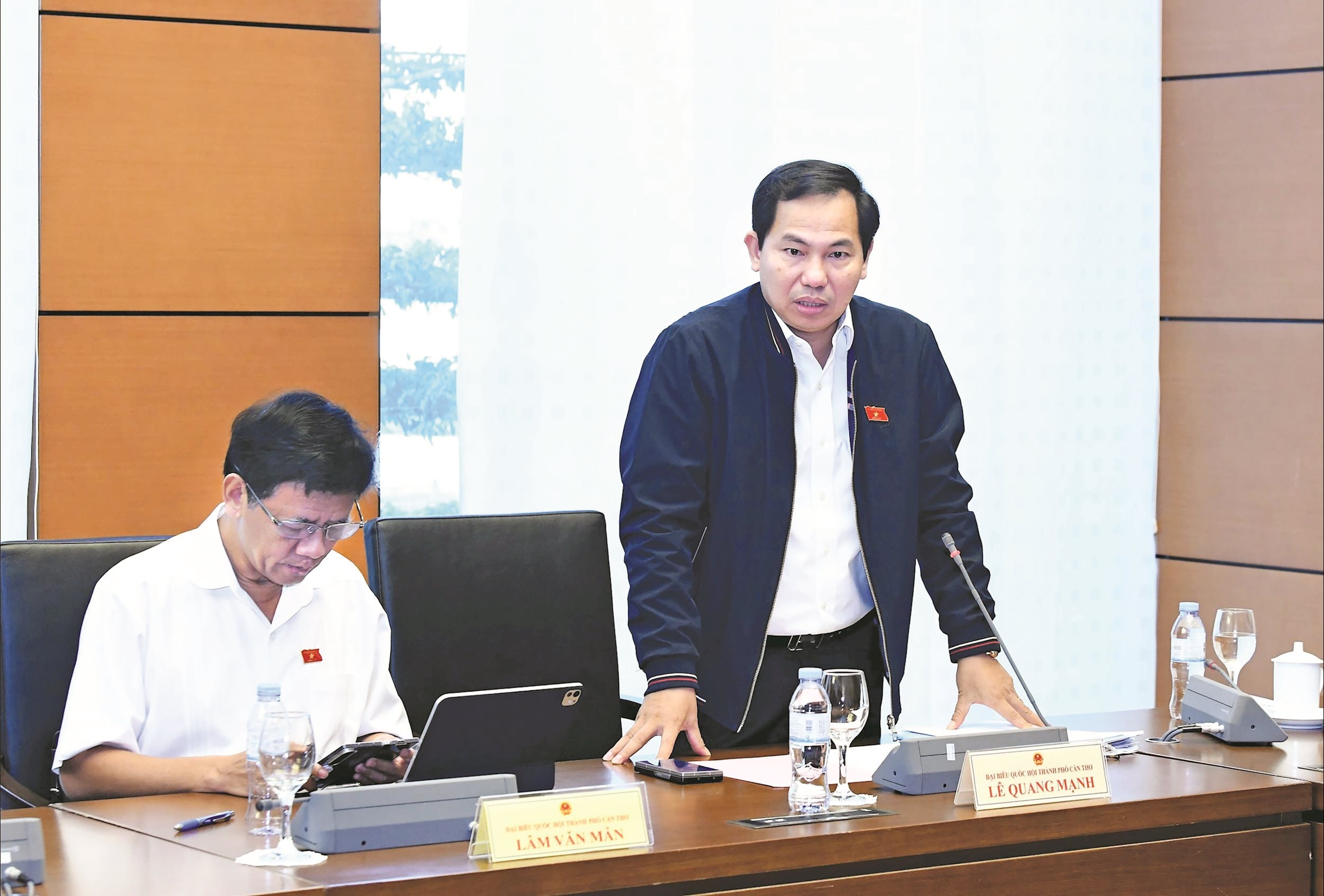 Tổng Thư ký Quốc hội, Chủ nhiệm Văn phòng Quốc hội Lê Quang Mạnh (ĐBQH thành phố Cần Thơ) phát biểu