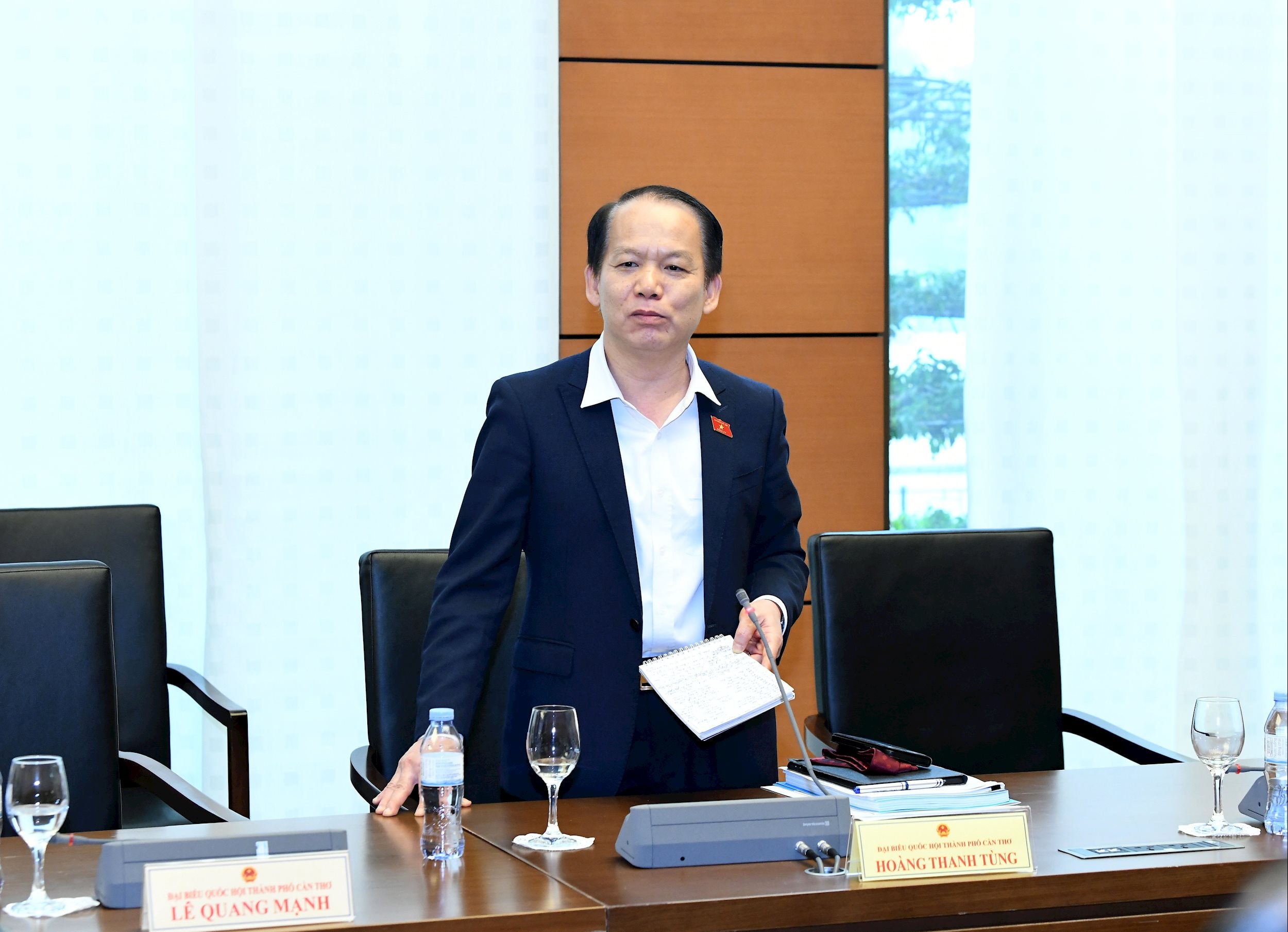 Chủ nhiệm Uỷ ban Pháp luật và Tư pháp ĐB Hoàng Thanh Tùng.1