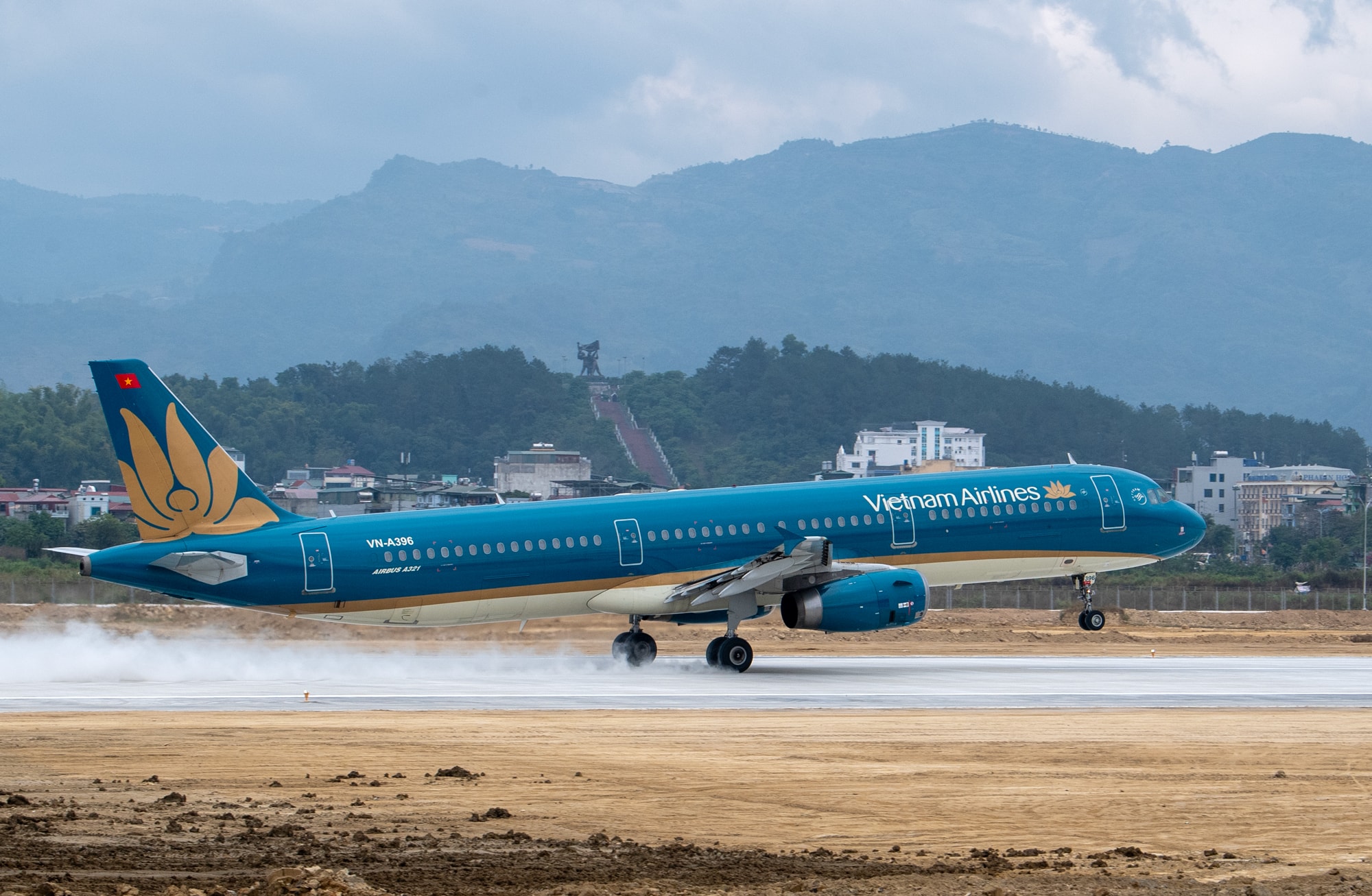 Đường bay TP.HCM - Điện Biên được khai thác bằng tàu bay Airbus A321 với tần suất 2 chuyến vào thứ Hai và thứ Tư. (Ảnh minh họa)