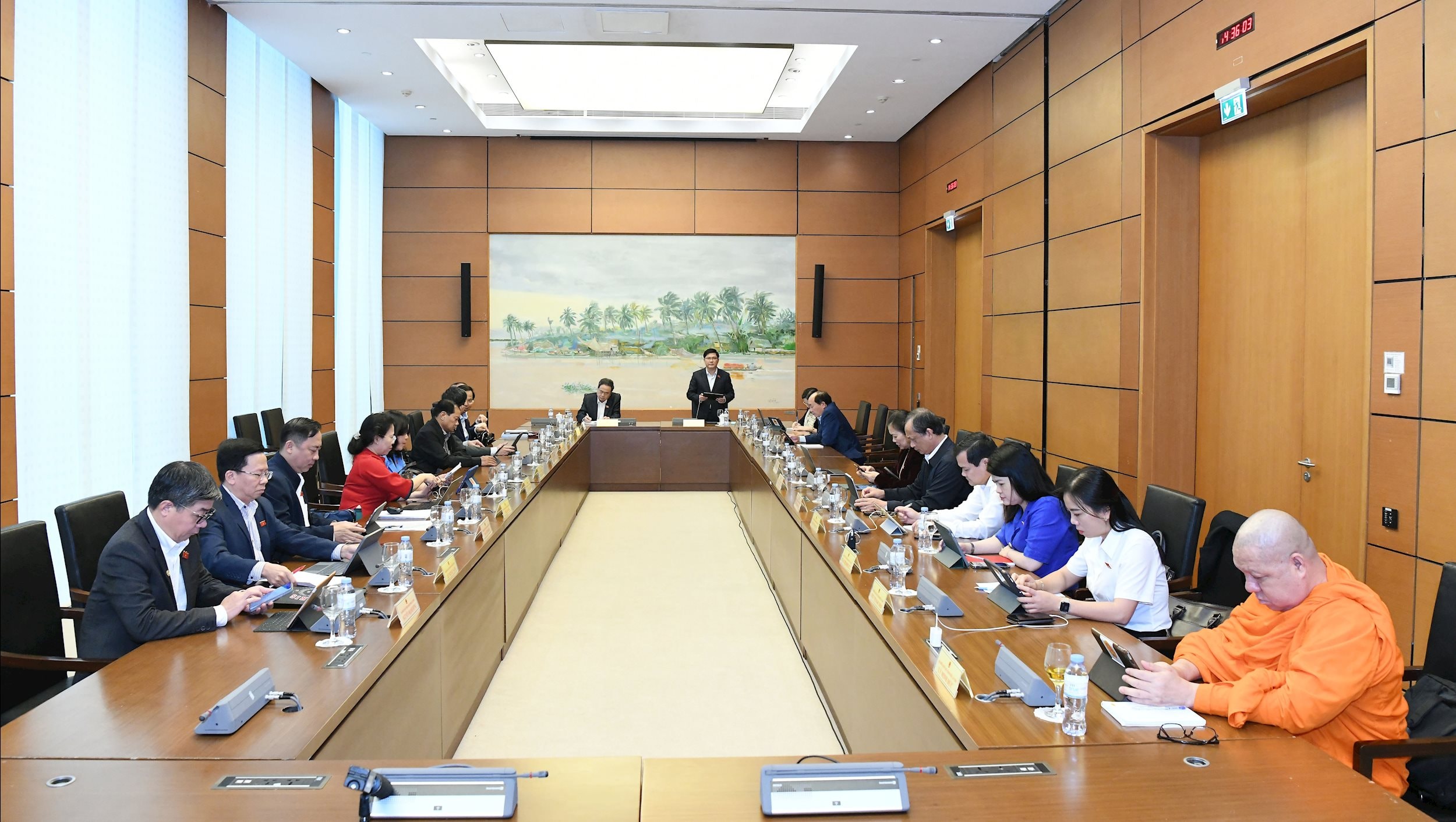 Quang cảnh họp tổ 11