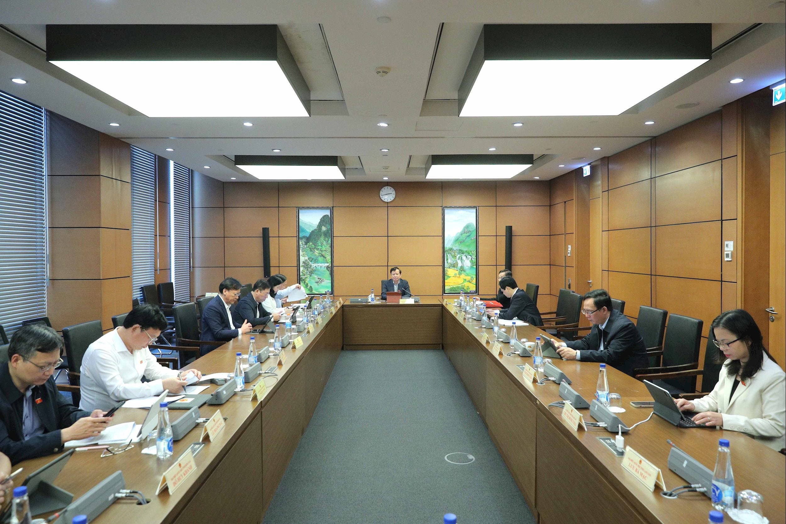 Ομάδα 6 (Hue, Lang Son, Dong Nai)