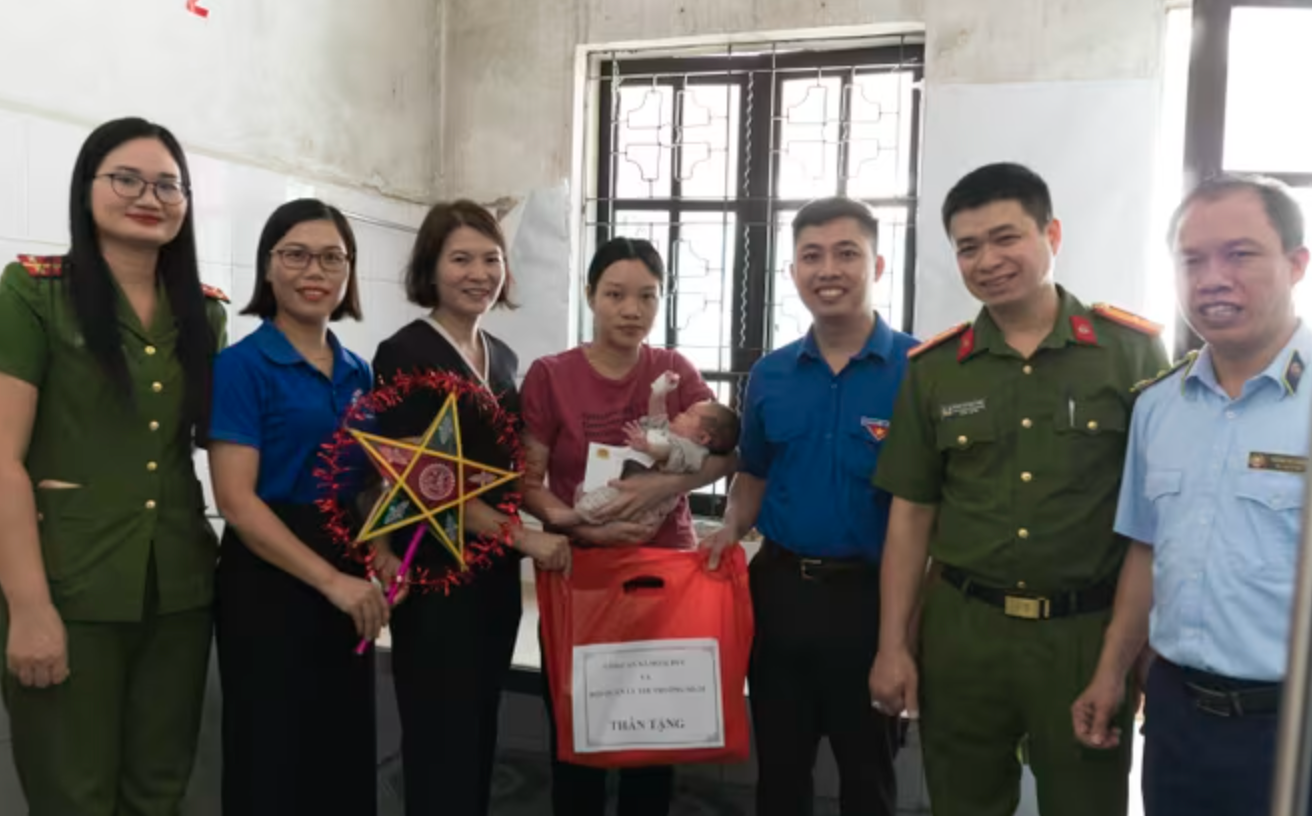 Ảnh màn hình 2025-12-05 lúc 19.49.54