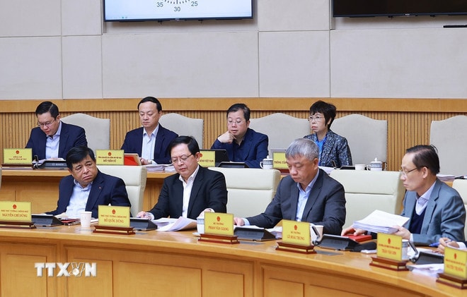 ttxvn-thu-tuong-chu-tri-phien-hop-chinh-phu-thuong-ky-thang-112025-06-5.jpg