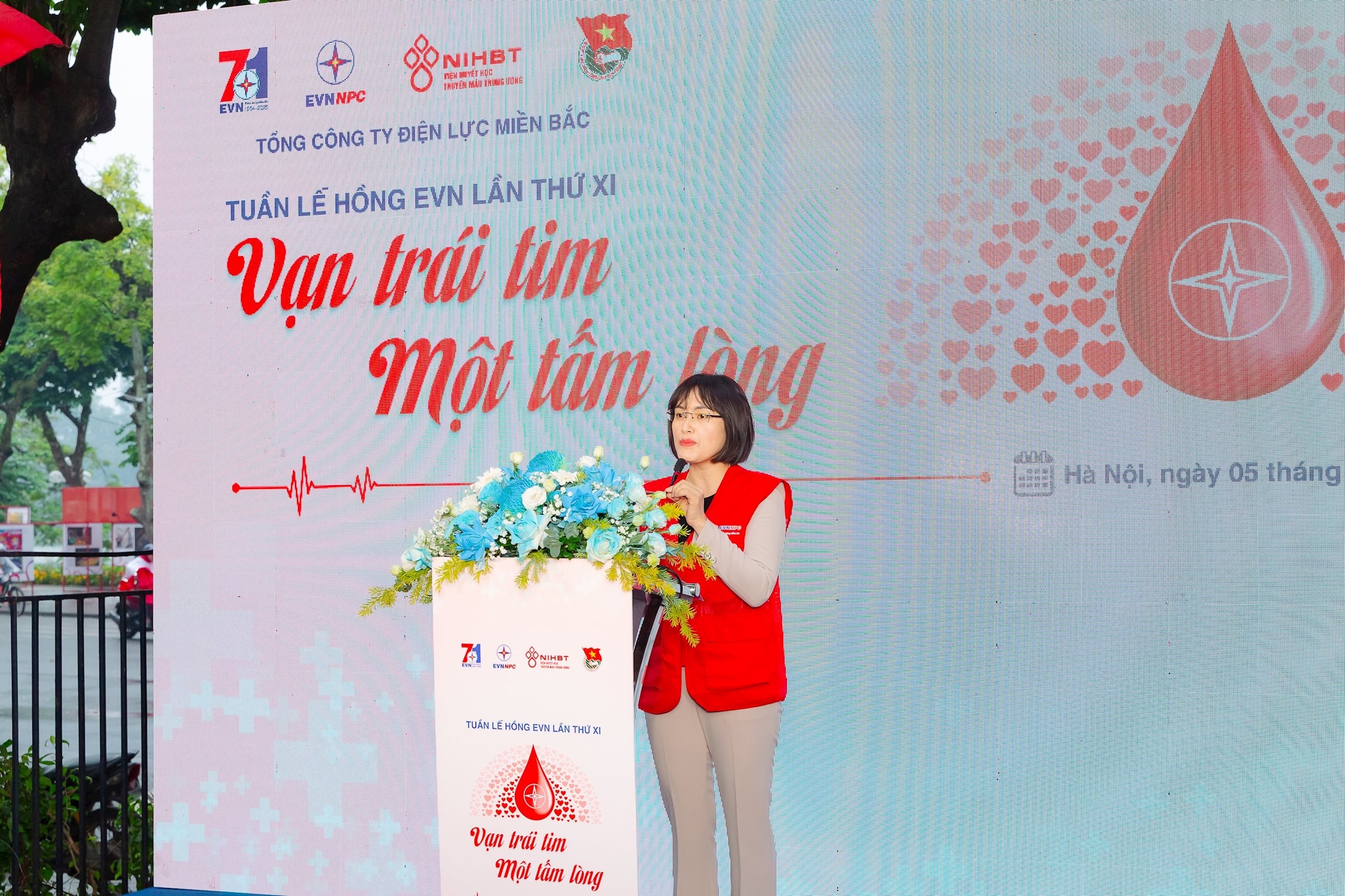 Bà Võ Thị Diễm Hà - Phó Giám đốc Trung tâm máu Quốc gia phát biểu tại Chương trình. Ảnh NPC