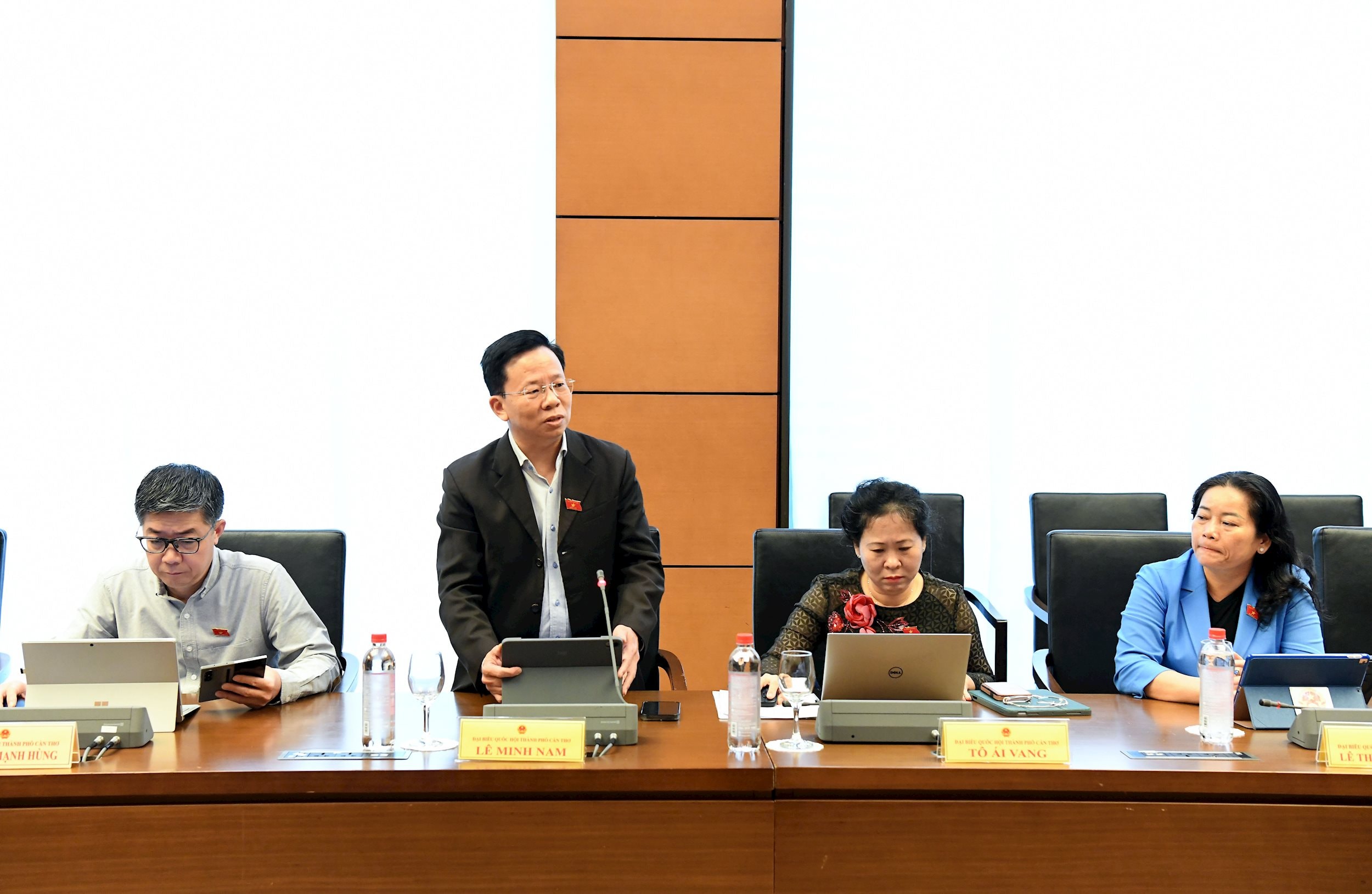 Delegatul Le Minh Nam, Delegația Can Tho