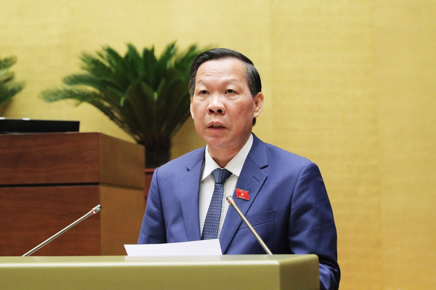 El presidente del Comité Económico y Financiero, Phan Van Mai, presenta el Informe de Verificación. Foto: Ho Long