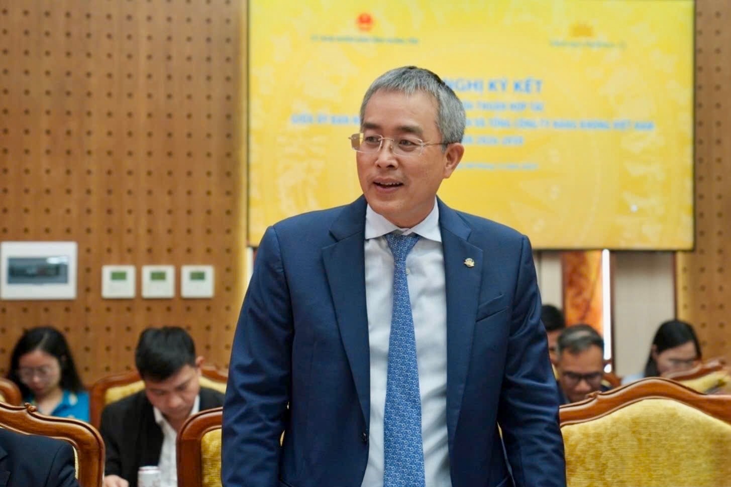 2. Ông Đặng Ngọc Hòa - Chủ tịch Hội đồng Quản trị Vietnam Airlines phát biểu tại lễ ký kết.